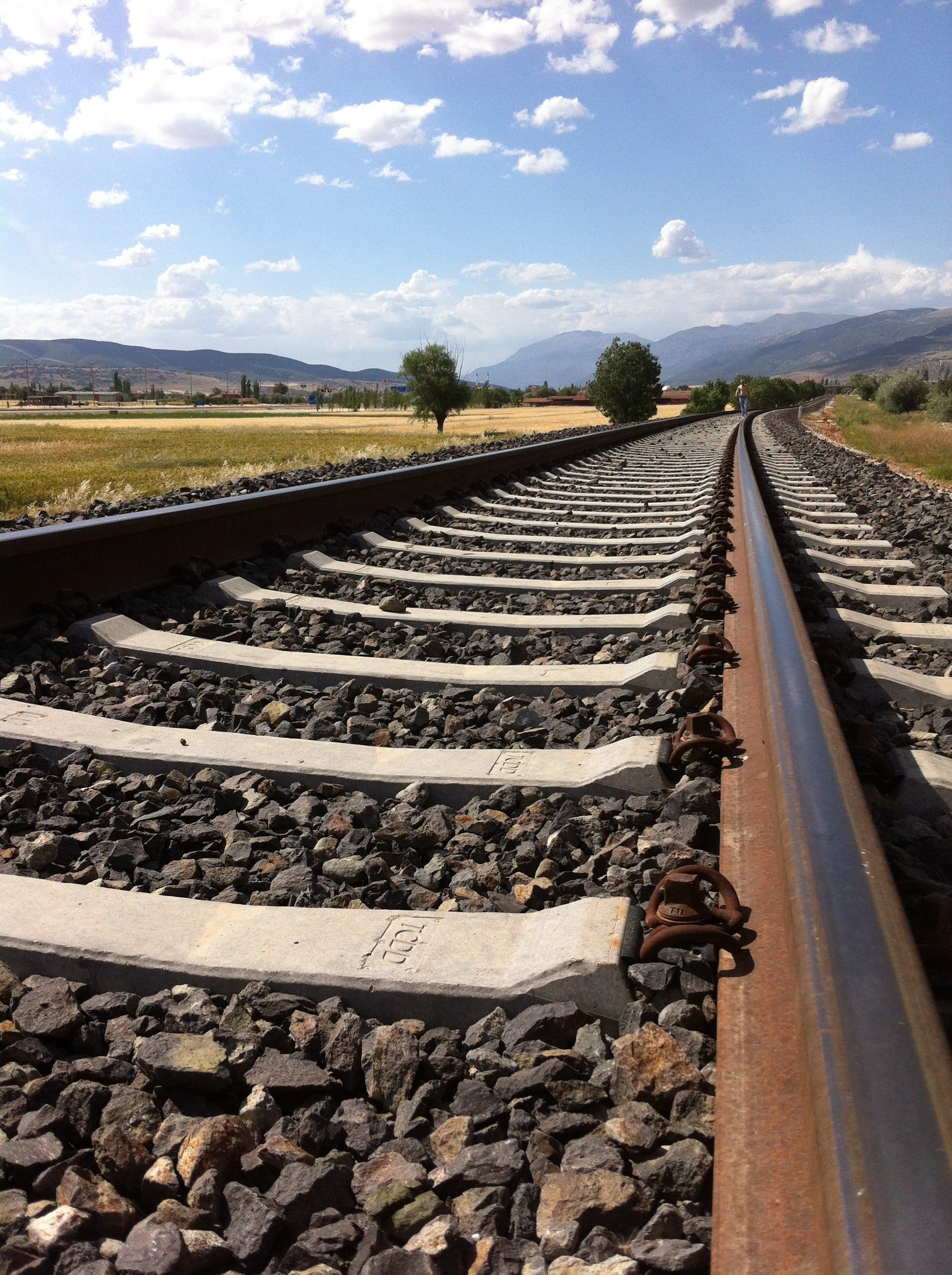 Train track | Photo: Pexels