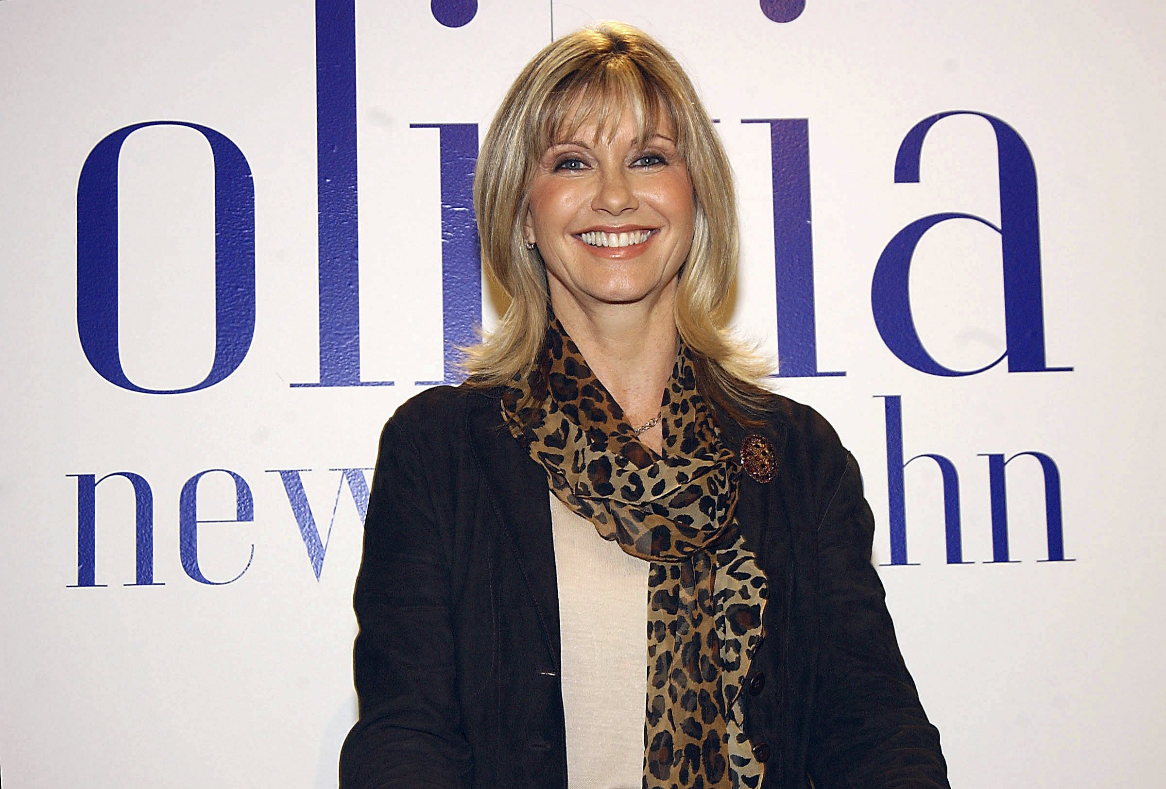 Olivia Newton-John promotes her new album "Indigo: Women Of Song" at the Myer city store on October 19, 2004, in Sydney, Australia. | Source: Getty Images