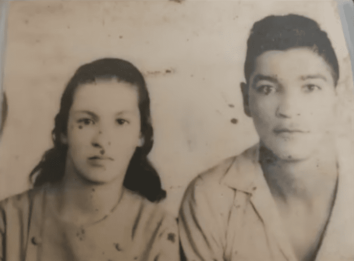 Fotografía antigua de Alonso Bustamante con su esposa. | Foto: Captura de Facebook/Noticias RCN Fotografía antigua de Alonso Bustamante con su esposa. | Foto: Captura de Facebook/Noticias RCN