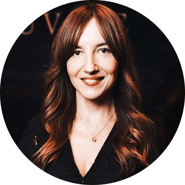 Experte, ex-éditrice beauté Harper's Bazaar Ukraine magazine, Elena Sagun
