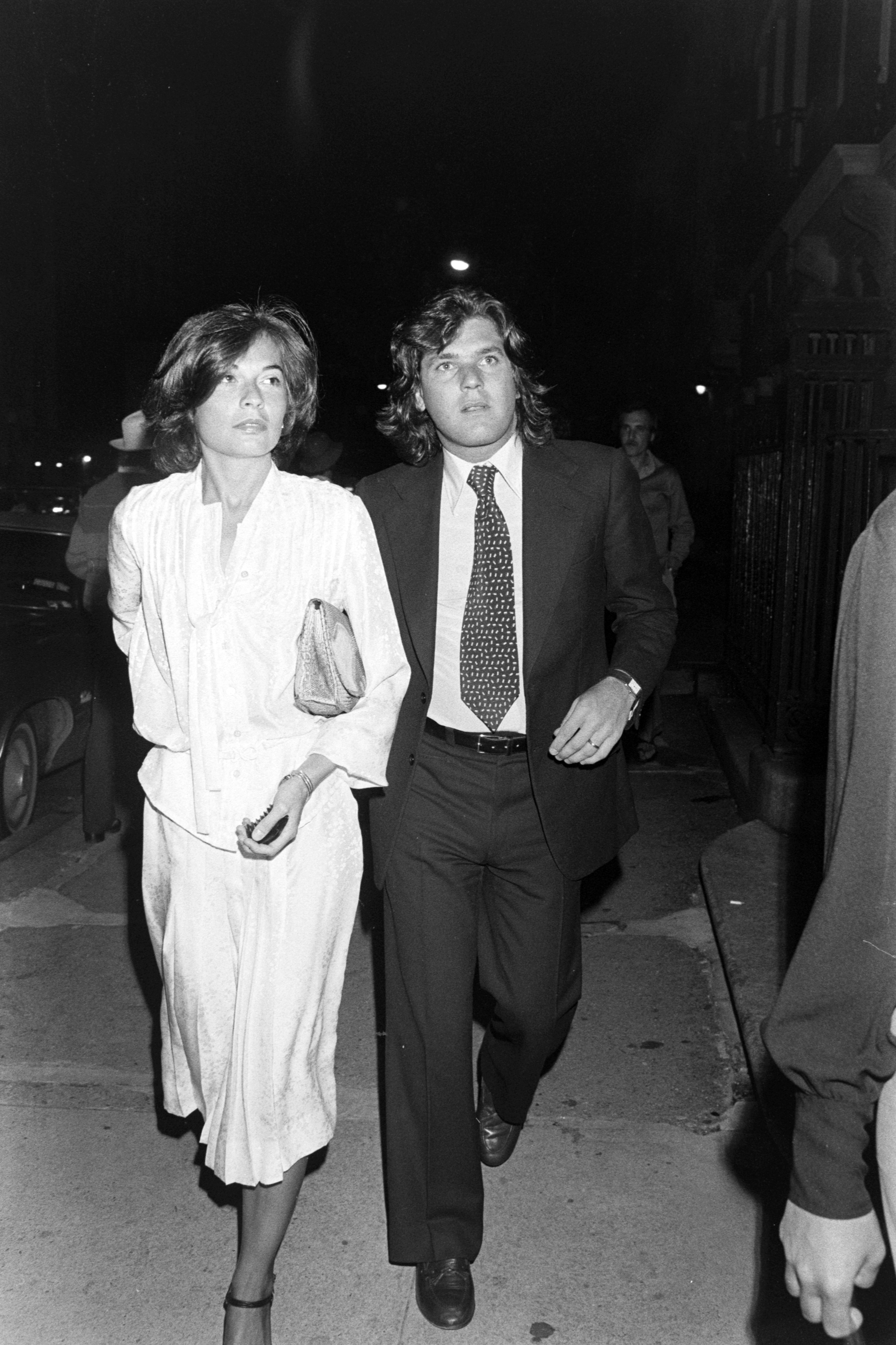 Jane Schindelheim and Jann Wenner attend a party on July 12,1976, in New York City. | Source: Getty Images
