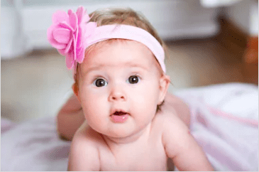 Le portrait d’une adorable petite fille. | Shutterstock Le portrait d’une adorable petite fille. | Shutterstock