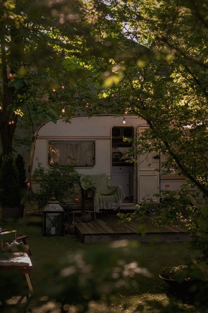 Tandy grew up in the uncertain world of one trailer park after another | Source: Unsplash