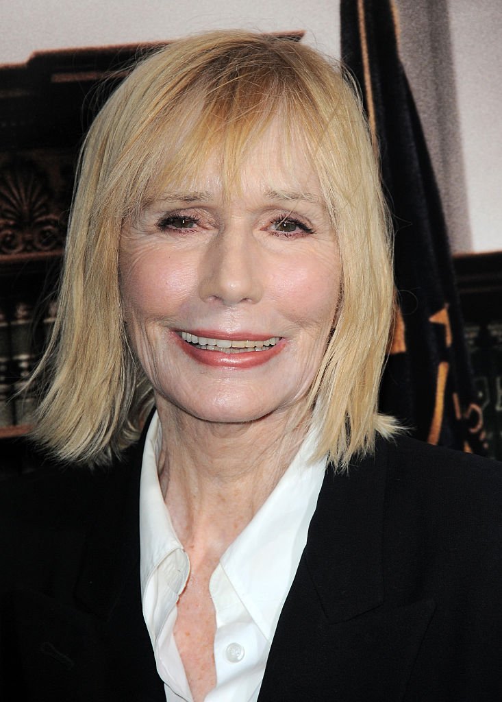Sally Kellerman arrives for the premiere of "The Judge" in 2014. | Source: Getty Images