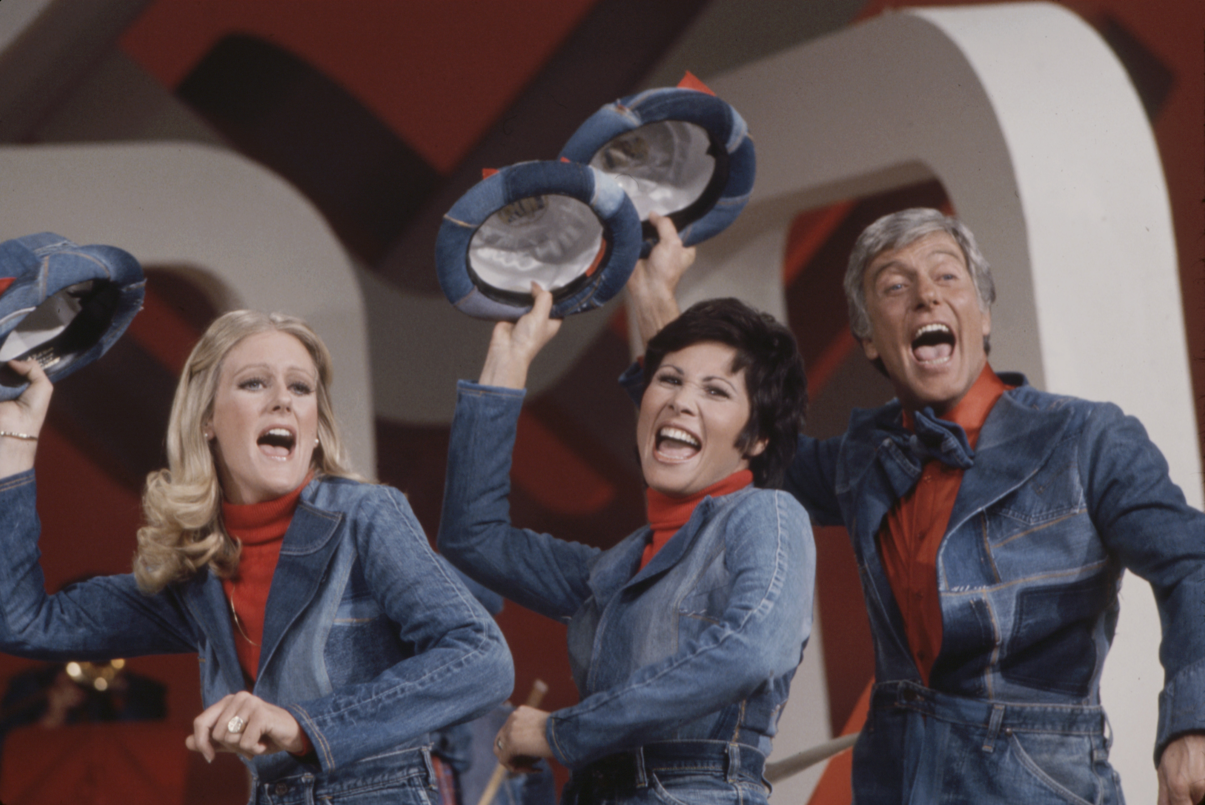 Stacy Van Dyke, Michele Lee, Dick Van Dyke appearing in a musical number on the ABC TV special "Dick Van Dyke" in 1975. | Source: Getty Images