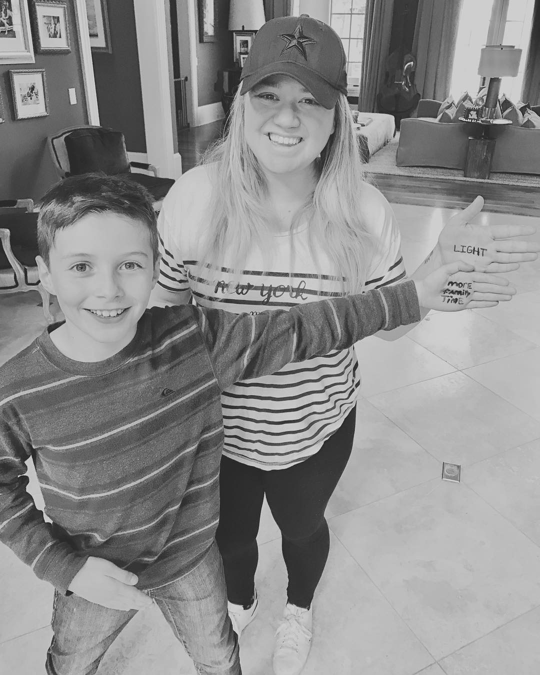 Seth Blackstock and Kelly Clarkson from a post dated March 24, 2017. | Source: Instagram/kellyclarkson