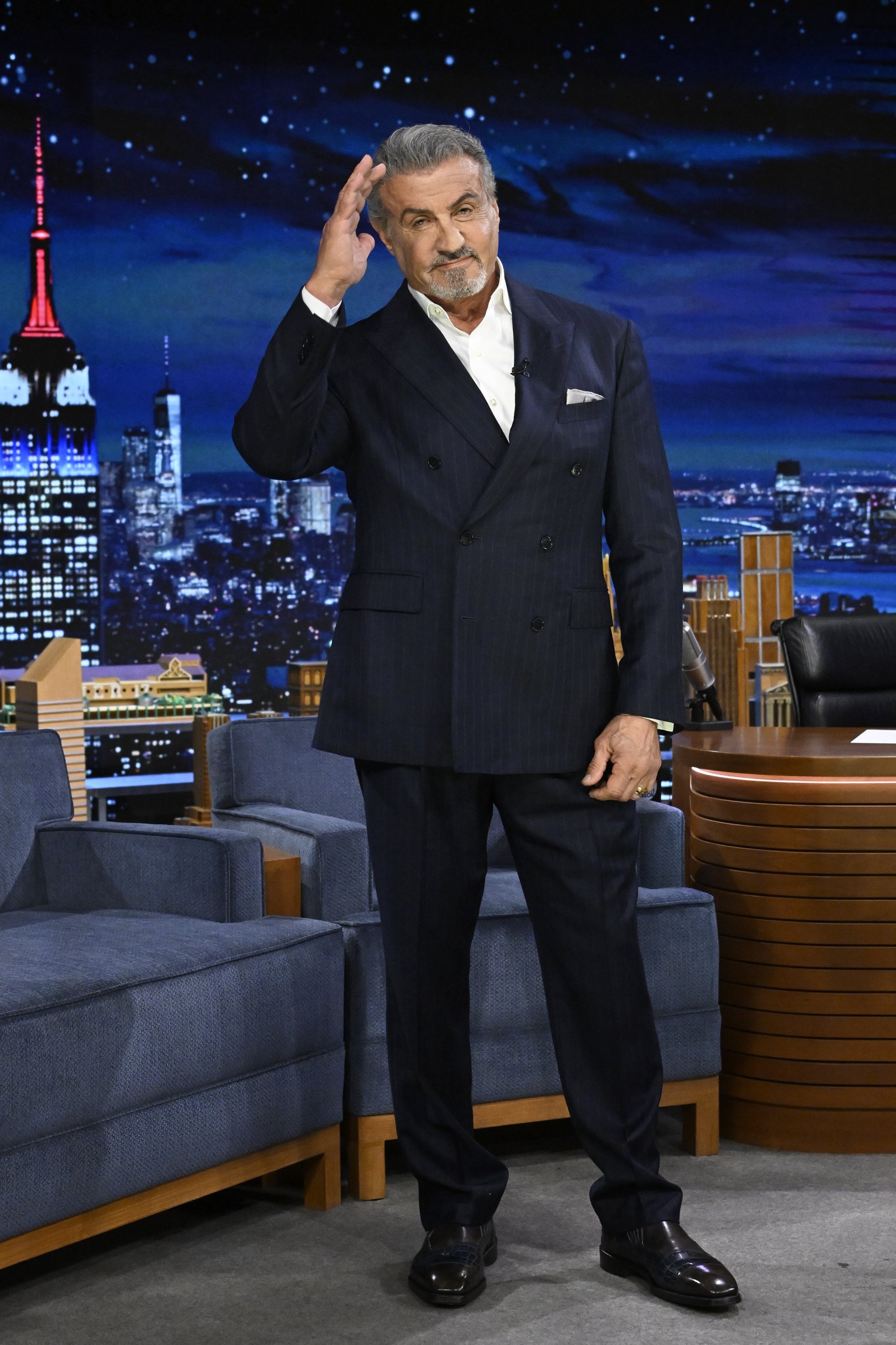 Sylvester Stallone bei seinem Auftritt in "The Tonight Show Starring Jimmy Fallon" am 11. November 2022 ┃Quelle: Getty Images