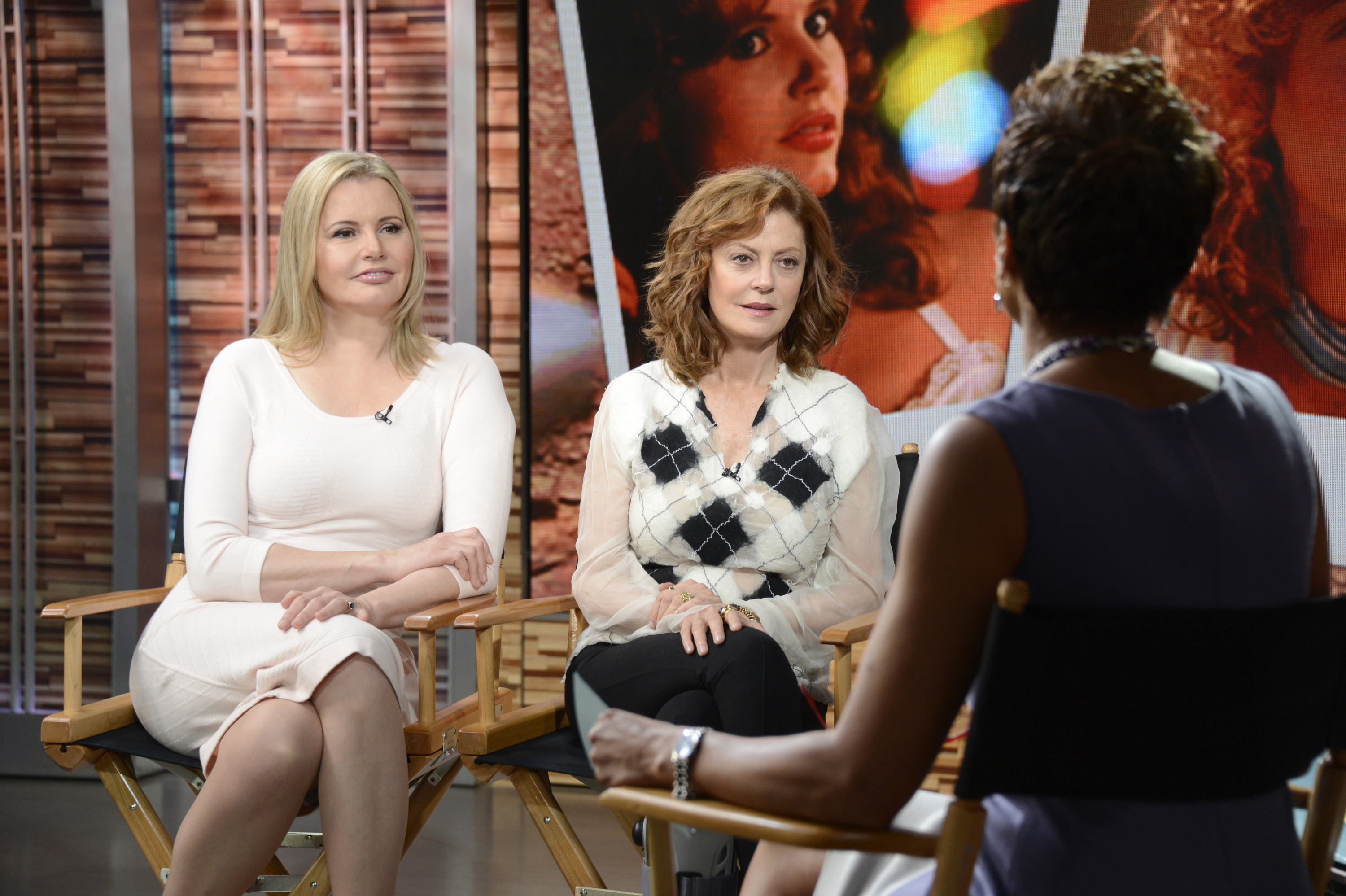 Geena Davis and Susan Sarandon at the 25th anniversary of their iconic film "Thelma & Louise" on "Good Morning America" on April 28, 2016 | Source: Getty Images