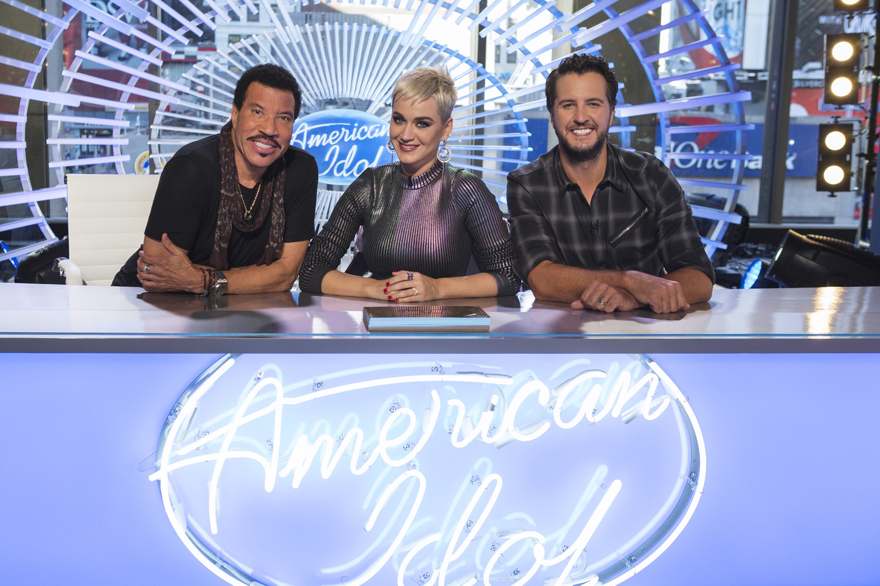 Lionel Richie, Katy Perry, and Luke Bryan on October 3, 2017 | Source: Getty Images 