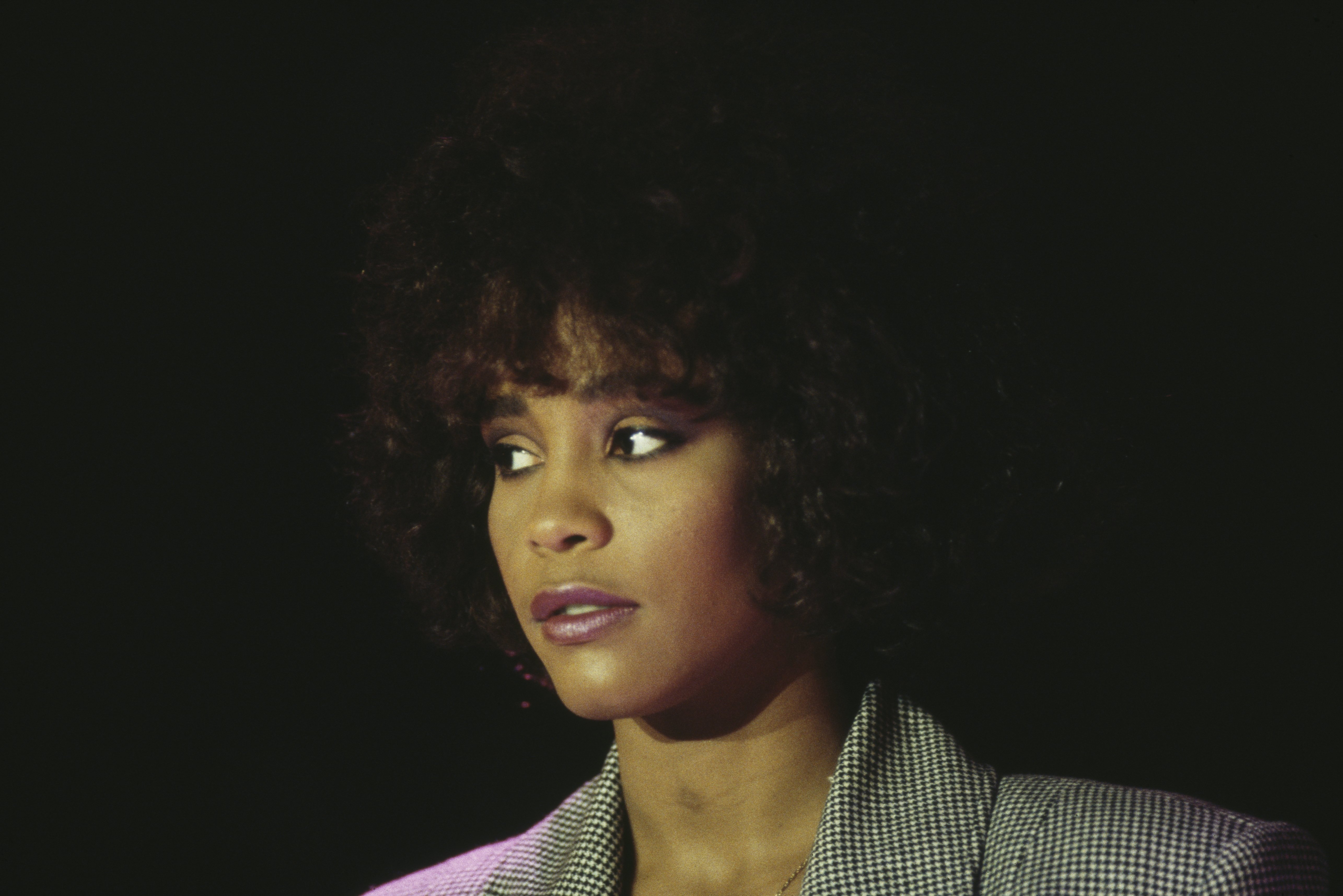 Whitney Houston, circa 1987 | Photo: GettyImages