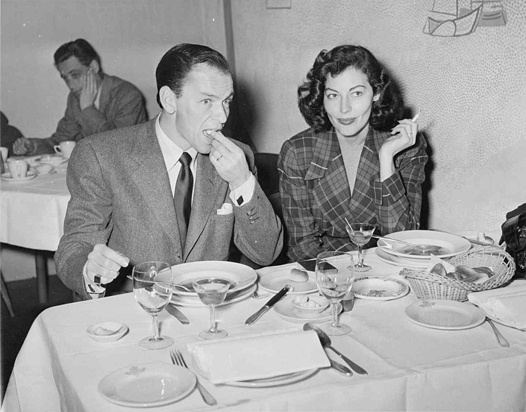 Frank Sinatra and Ava Gardner in Amsterdam, 1951. | Source: Wikimedia Commons
