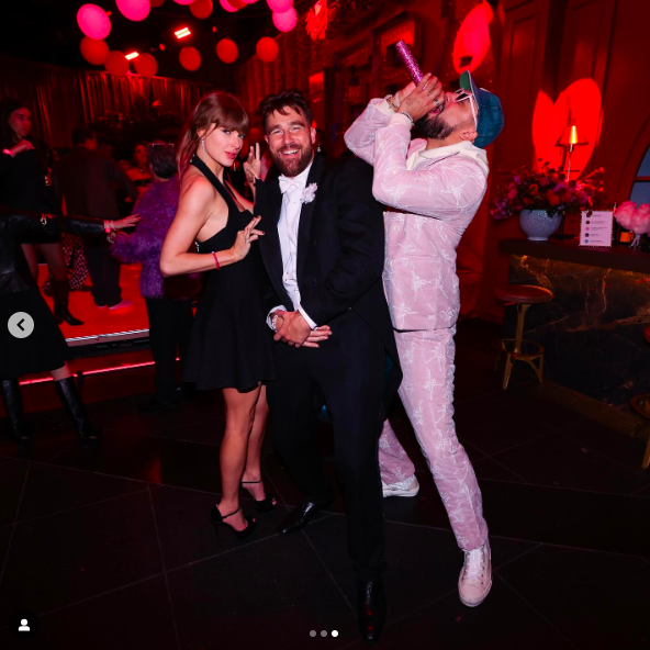 Taylor Swift, Travis Kelce, and Ross Travis. | Source: Instagram/bosstravis43