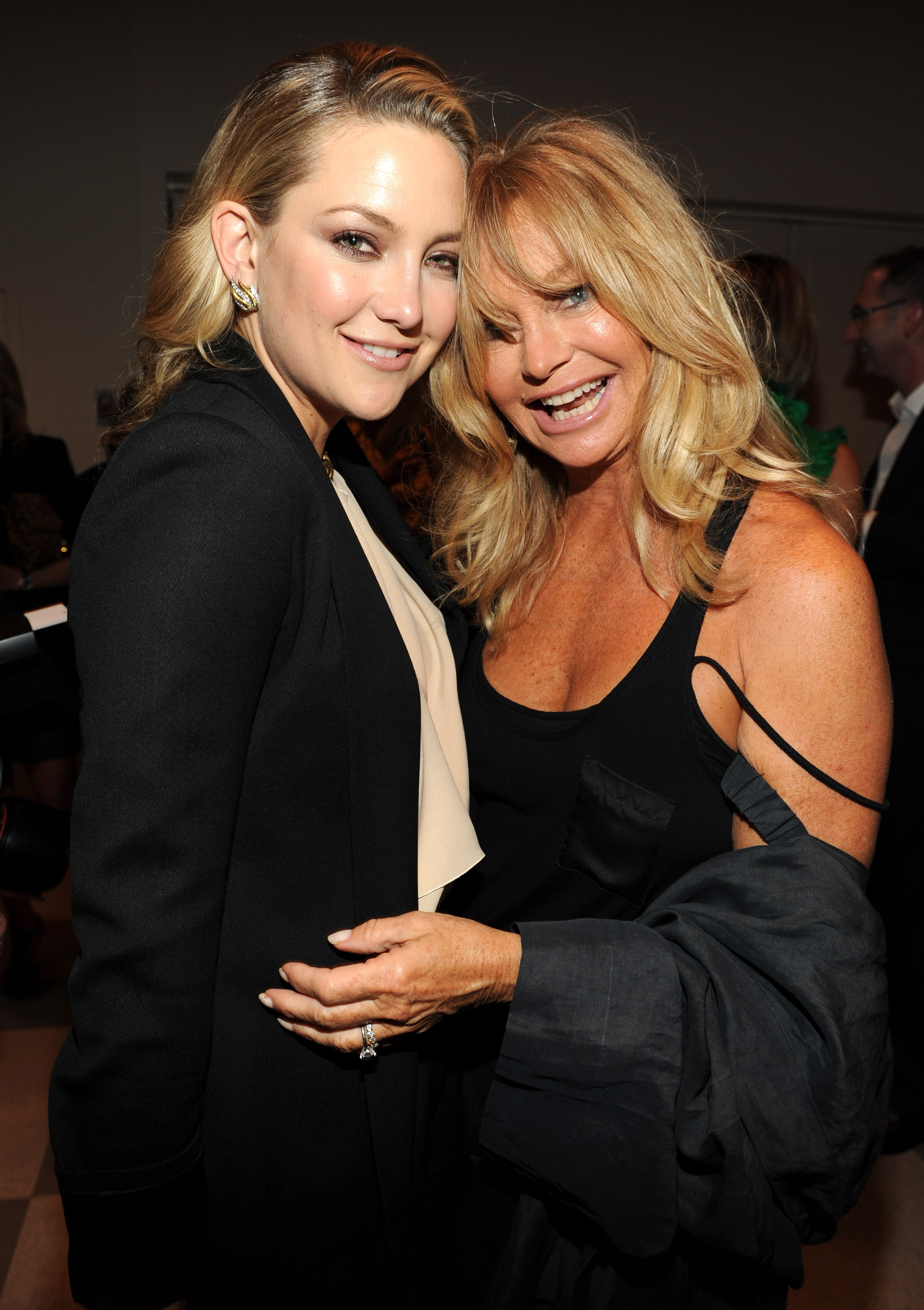 Kate Hudson and Goldie Hawn at Carnegie Hall on May 13, 2010 in New York City | Source: Getty Images