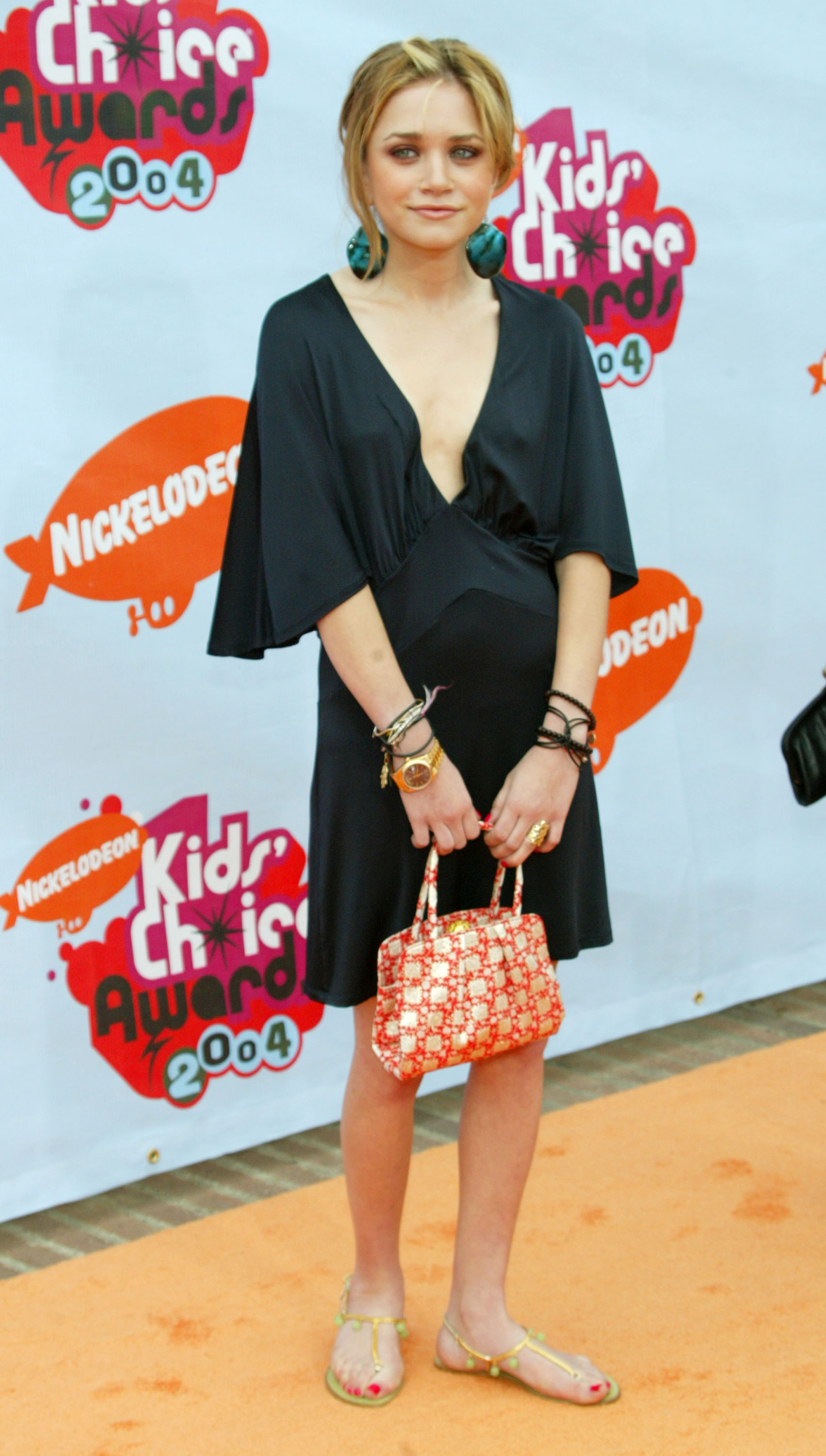 Mary-Kate Olsen at Nickelodeon's 17th Annual Kids' Choice Awards on April 3, 2004, in Westwood, California | Source: Getty Images