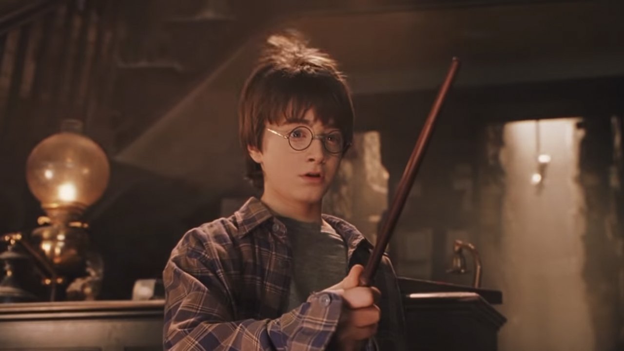 Image credits: Warner Bros/Harry Potter (Youtube/Looper) Image credits: Warner Bros/Harry Potter (Youtube/Looper)