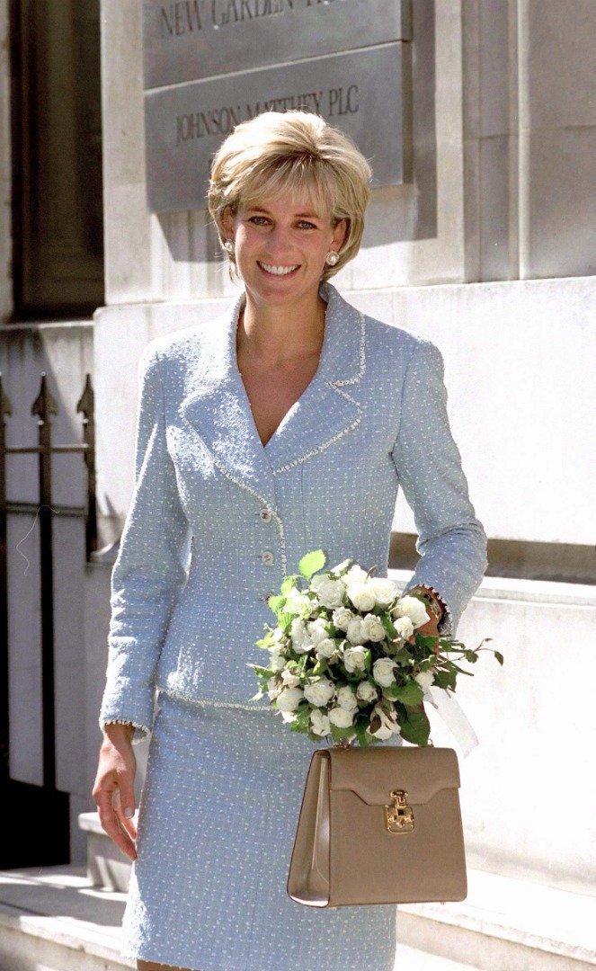 Diana, Princess Of Wales, Leaving The British Lung Foundation In Hatton Garden After Being Presented With A Bouquet Of The First Rose Named After Her. | Source: Getty images