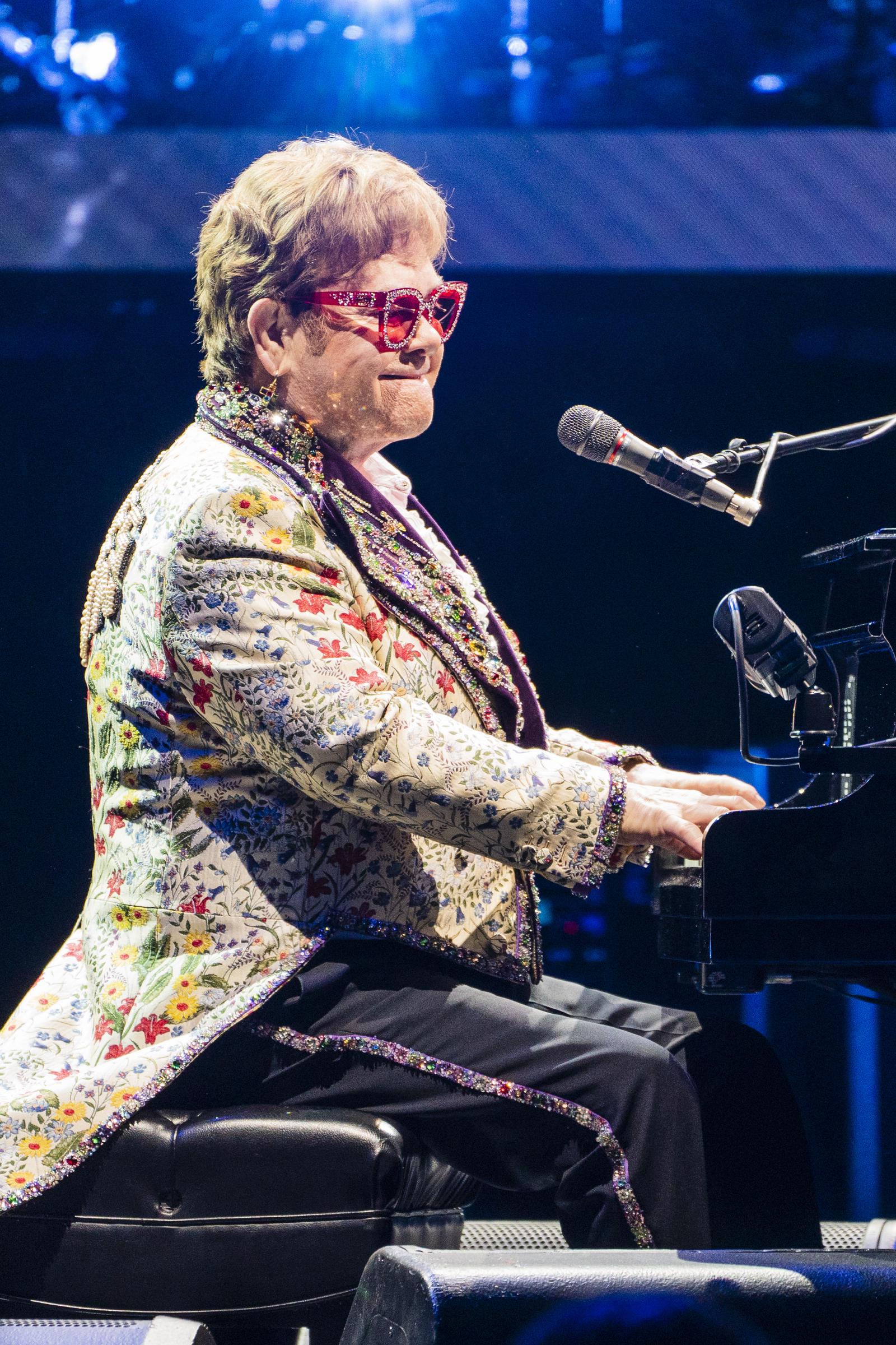 Elton John performs during the Farewell Yellow Brick Road Tour at Smoothie King Center in New Orleans, Louisiana, on January 19, 2022 | Source: Getty Images