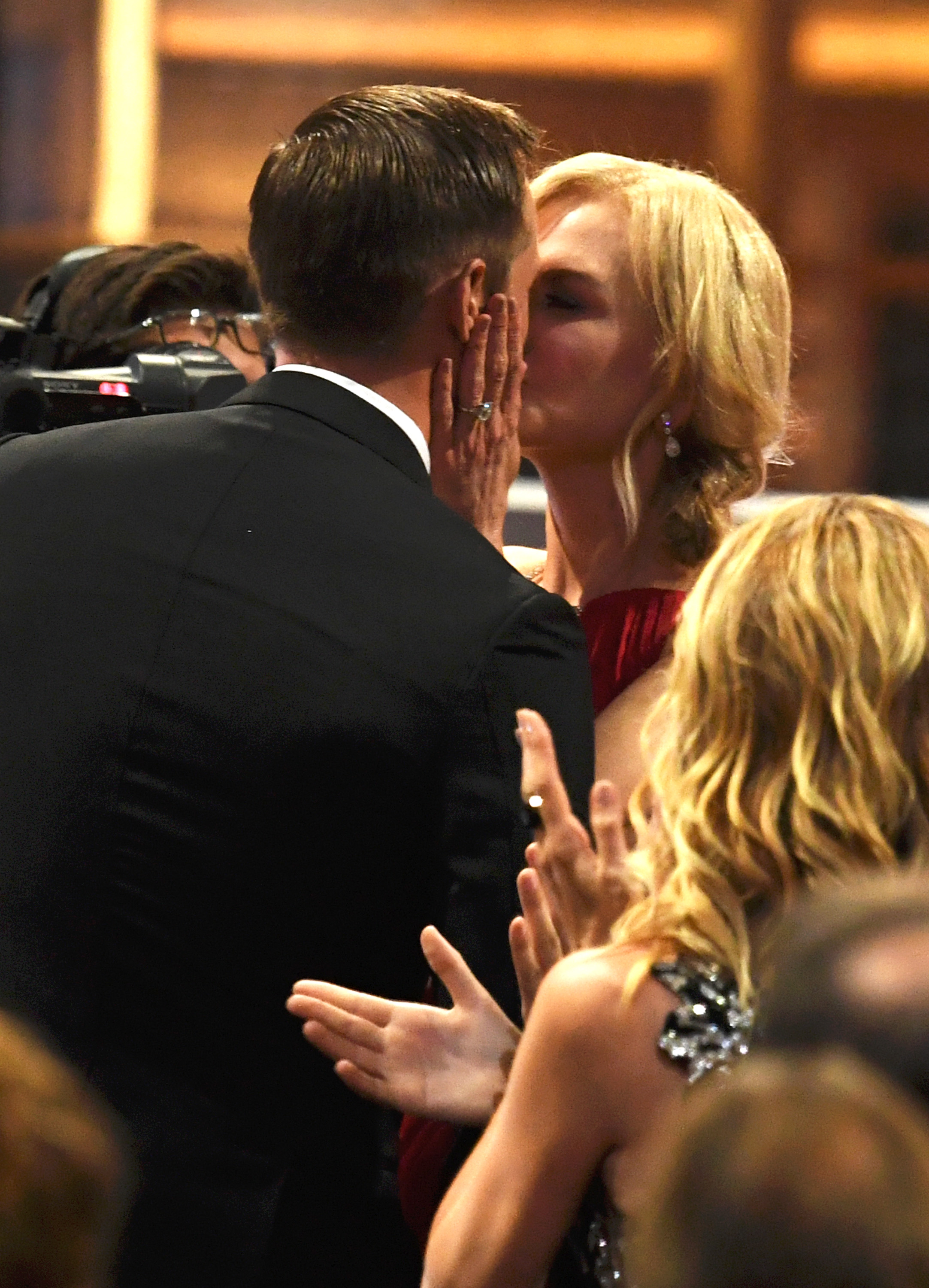 Alexander Skarsgård and Nicole Kidman sharing a kiss during the 69th Annual Primetime Emmy Awards on September 17, 2017, in Los Angeles, California. | Source: Getty Images