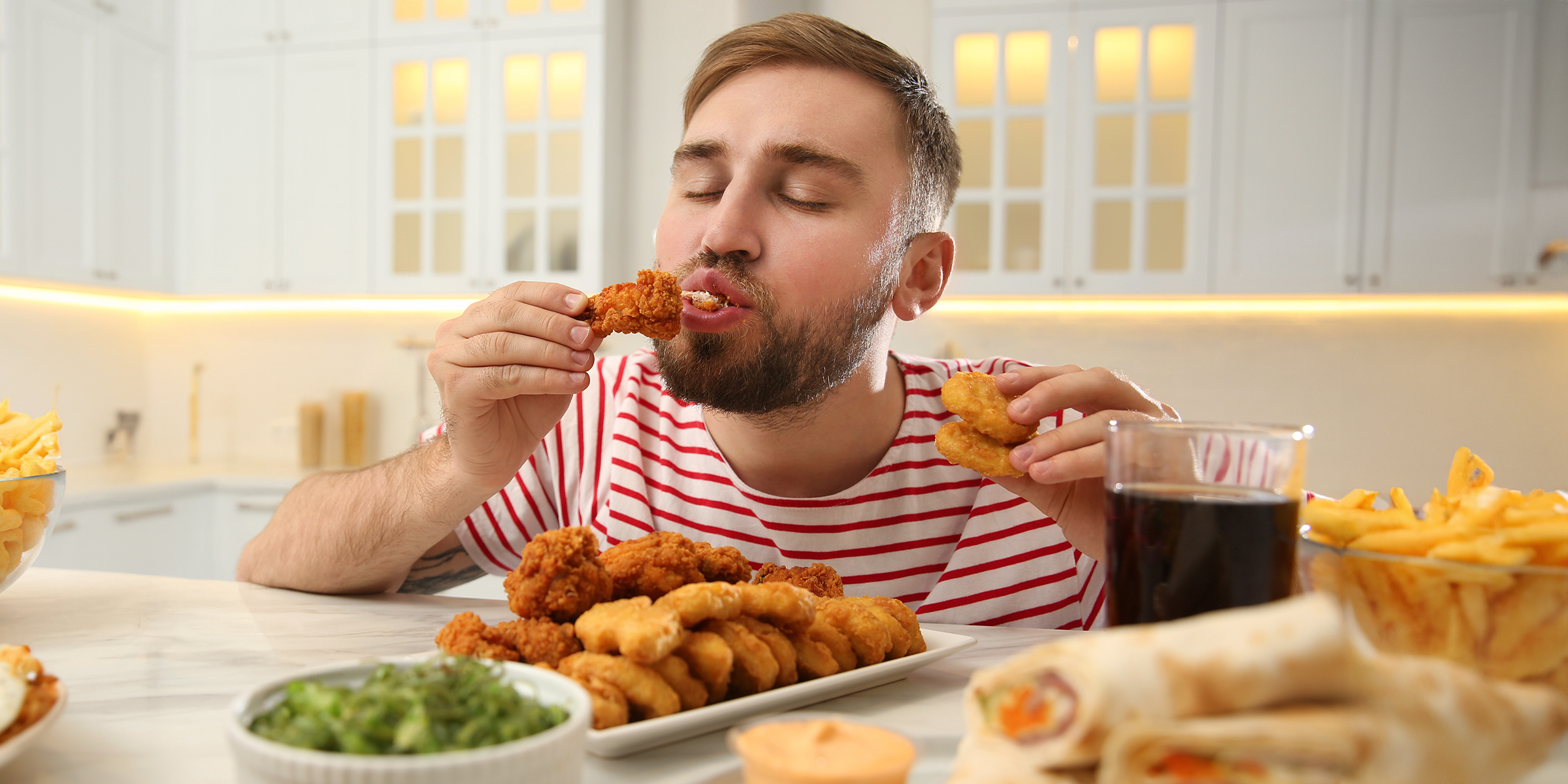 Man eating | Source: Shutterstock
