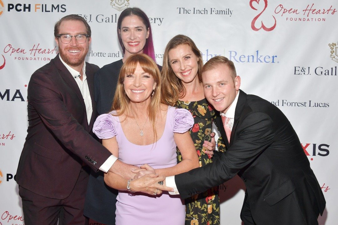  Jane Seymour poses with her children at The Open Hearts Foundation's 2019 Open Hearts Gala at SLS Hotel on February 16, 2019 in Beverly Hills, California.| Source: Getty Images