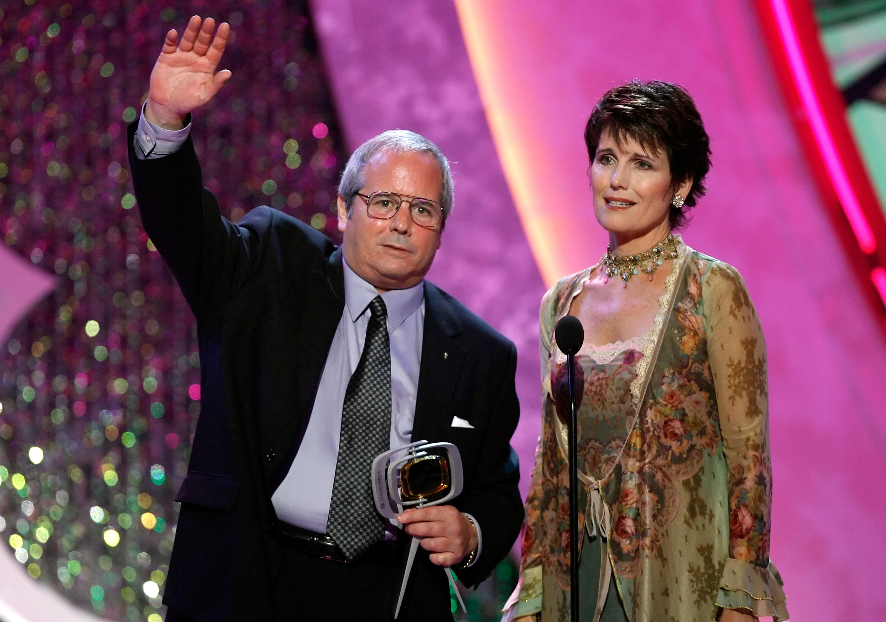 Desi Arnaz Jr. and Lucie Arnaz at the 5th Annual TV Land Awards at the Barker Hangar on April 14, 2007 in Santa Monica, California | Source: Getty Images