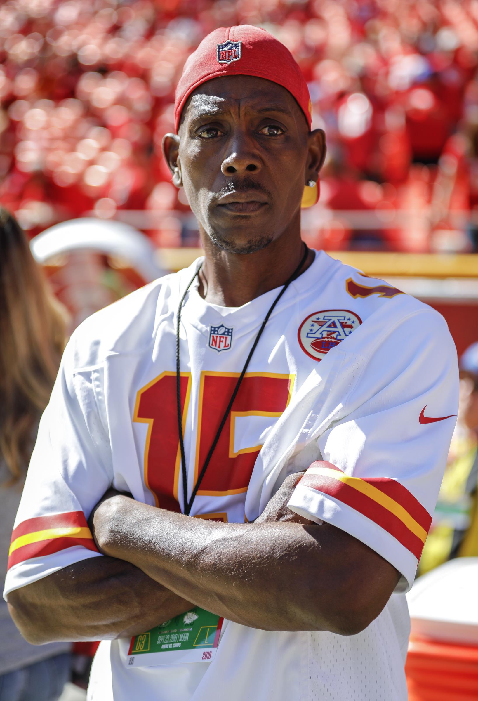 Patrick Mahomes Sr. watches the Kansas City Chiefs warmup prior to the game against the San Francisco 49ers at Arrowhead Stadium on September 23, 2018, in Kansas City, Missouri | Source: Getty Images