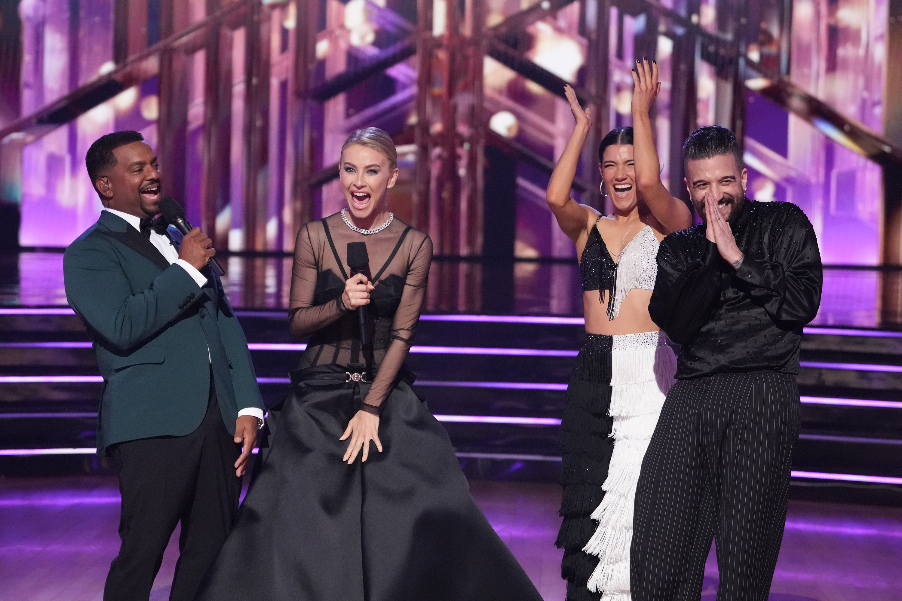 Alfonso Ribeiro, Jullianne Hough, Charli D'Amelio, and Mark Ballas on the set of "Dancing with the Stars," 2022 | Source: Getty Images