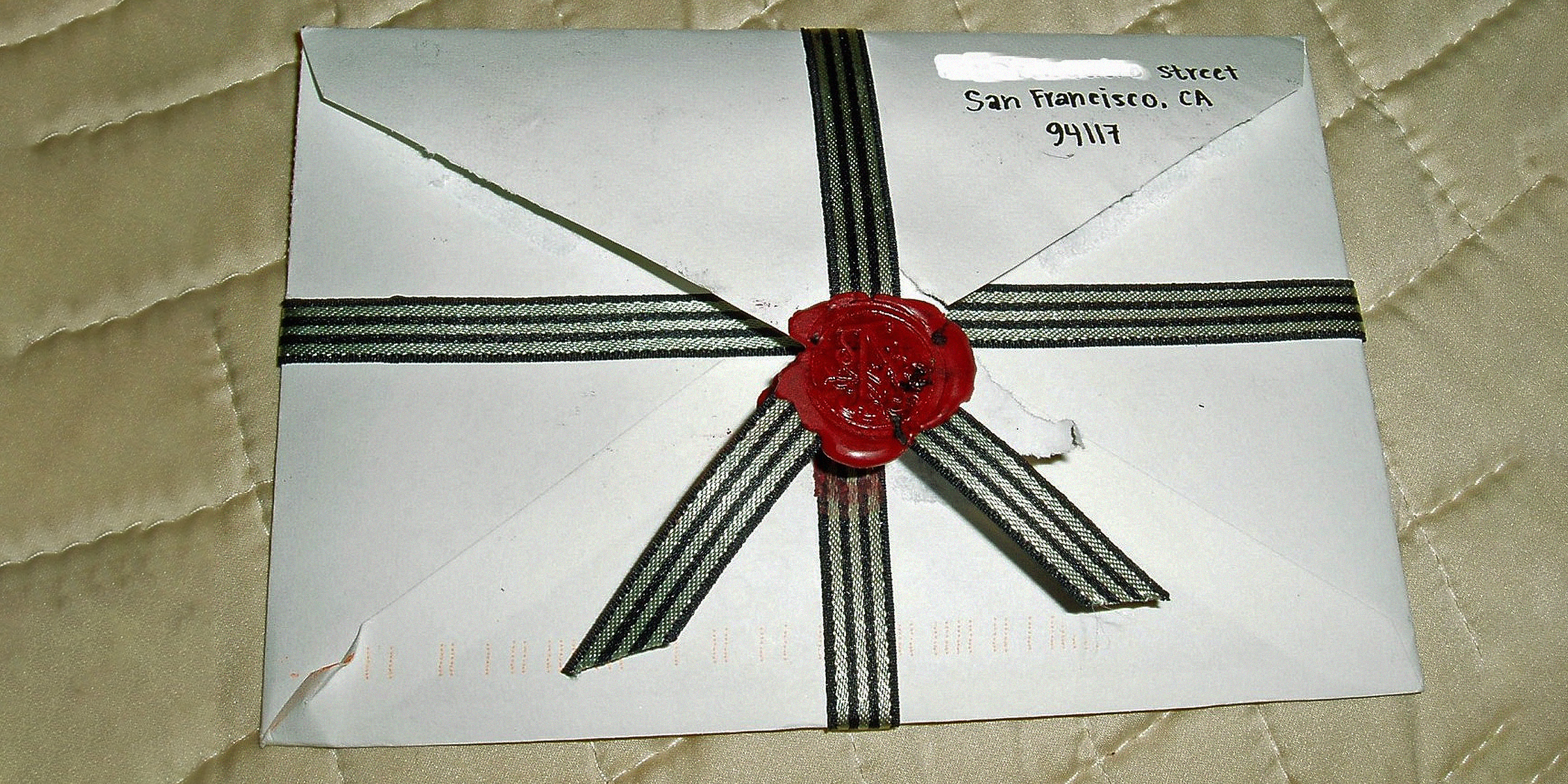 A white envelope | Source: Flickr