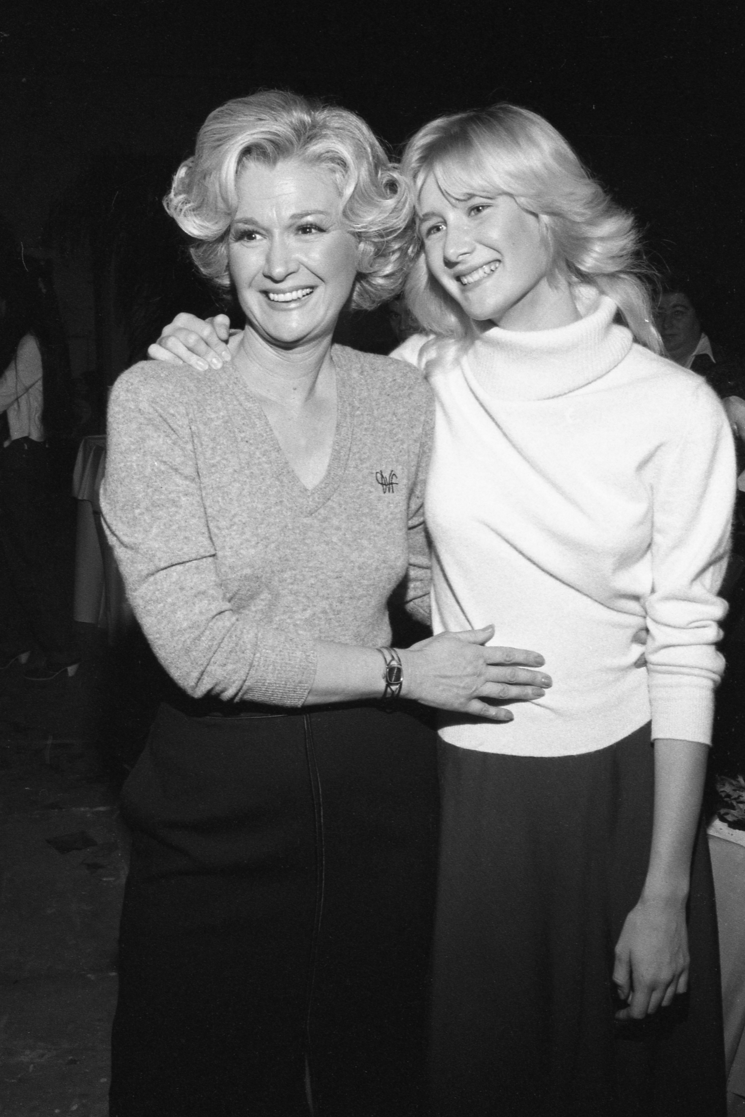 Diane Ladd and Laura Dern, circa 1980. | Source: Getty Images