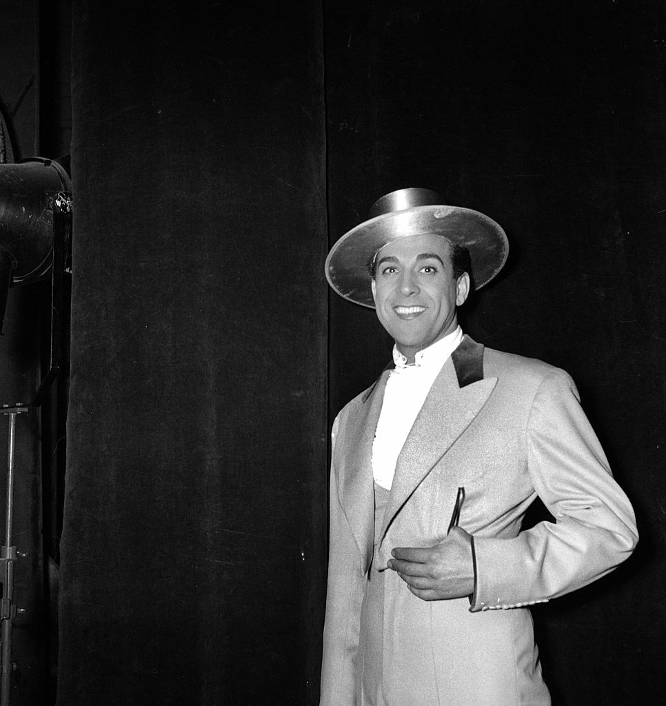 Luis Mariano, chanteur et comédien espagnol dans "Andalousie" de Francis Lopez. | Photo : Getty Images