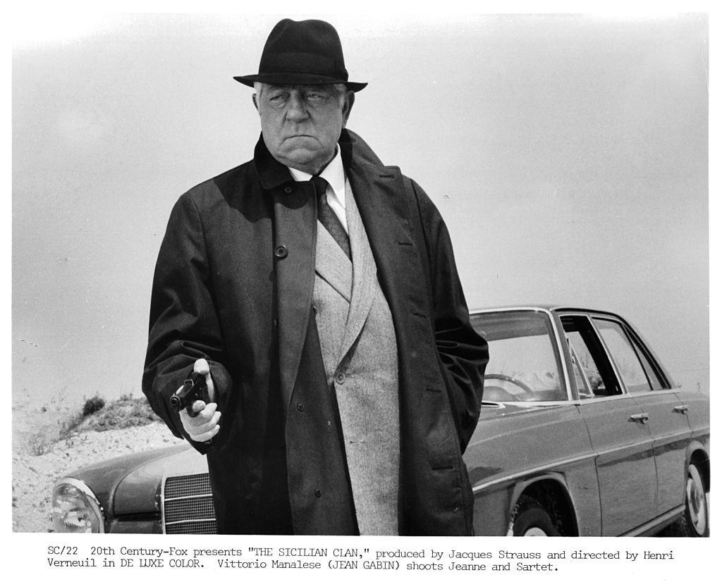 L'acteur Jean Gabin sur le tournage du film "Le clan sicilien", vers 1969. | Photo : Getty Images