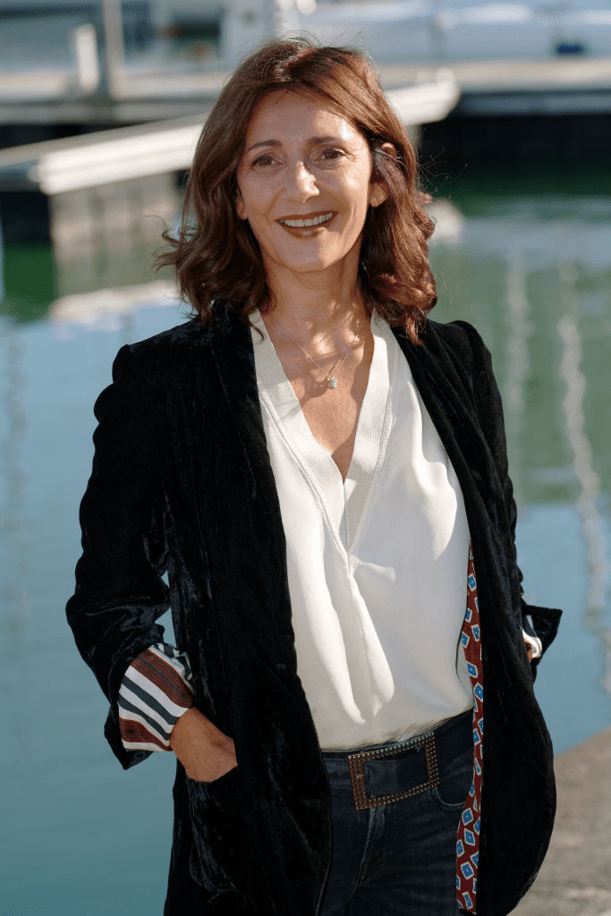 Valérie Karsenti assiste au photocall du jury lors du 21ème Festival de la fiction TV à La Rochelle le 11 septembre 2019 à La Rochelle, France. | Photo : Getty Images Valérie Karsenti assiste au photocall du jury lors du 21ème Festival de la fiction TV à La Rochelle le 11 septembre 2019 à La Rochelle, France. | Photo : Getty Images