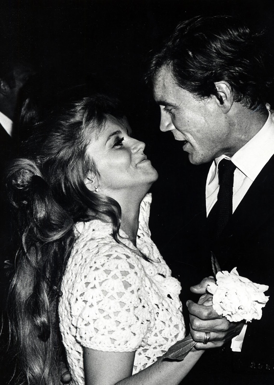 Ann-Margret and Roger Smith at a party in 1969. | Source: Getty Images