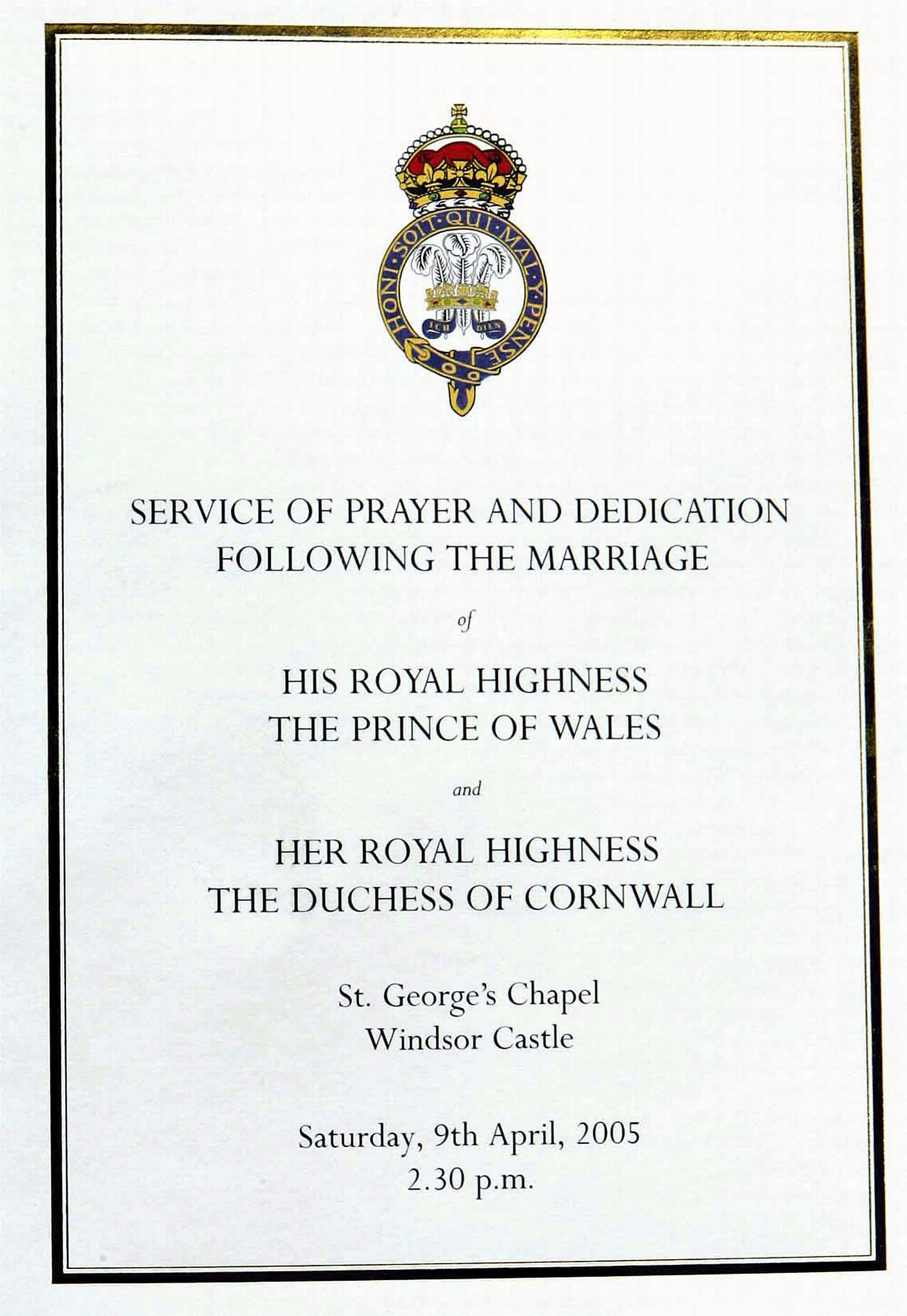 Das offizielle Programm für den Gebets- und Widmungs-Gottesdienst für Prinz Charles und Camillas Hochzeitssegen auf Schloss Windsor am 9. April 2005 in Berkshire, England | Quelle: Getty Images