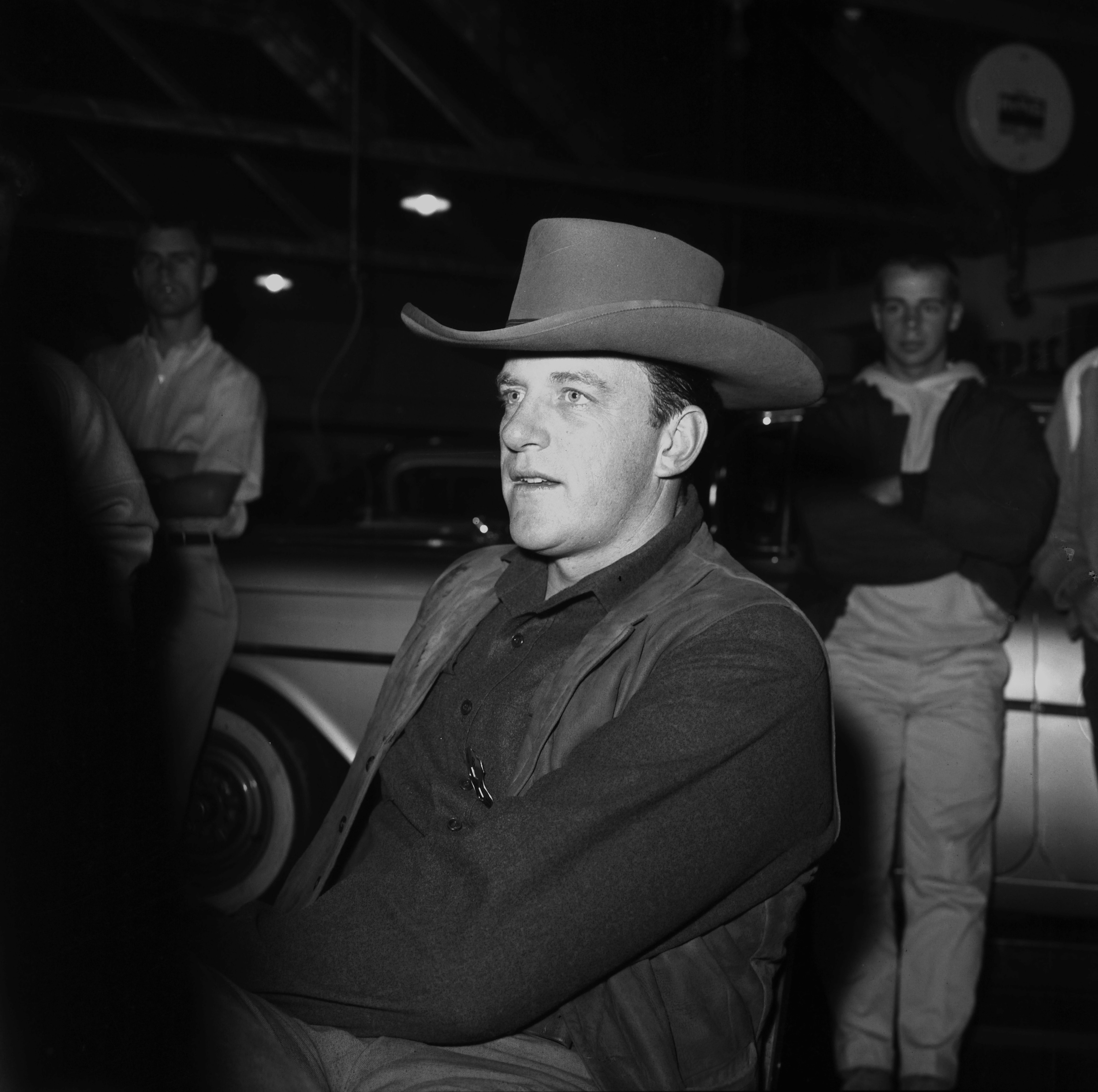  Actor James Arness waits on the set of "Gunsmoke" in Los Angeles, California. | Source: Getty Images