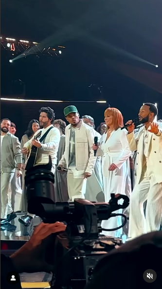Shay Mooney, Dan Smyers, Chance the Rapper, Reba McEntire and John Legend rehearsing on "The Voice" posted on March 12, 2024 | Source: Instagram/reba