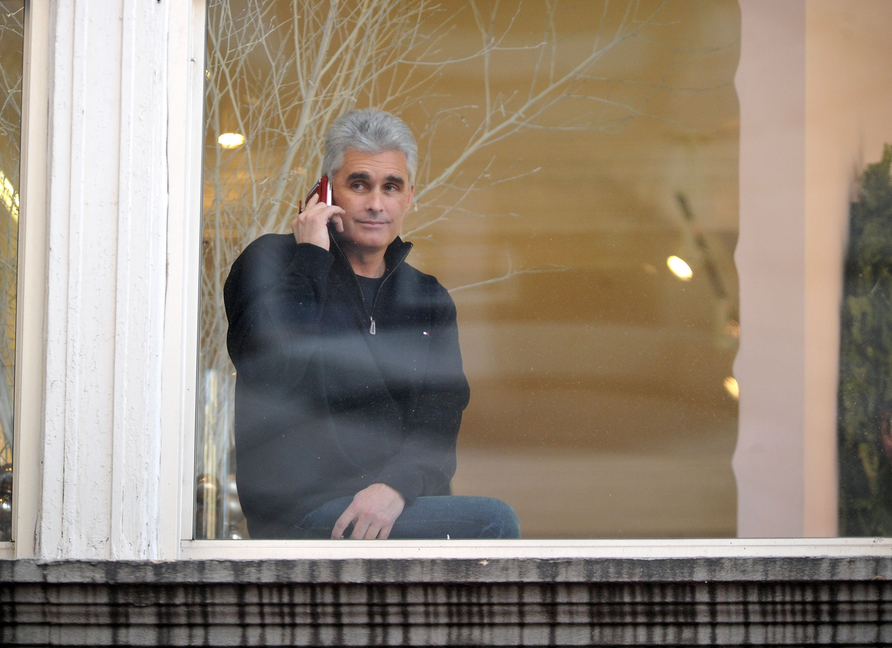 Steve Neild visits Ted Gibson Salon on December 8, 2010 in New York City | Source: Getty Images