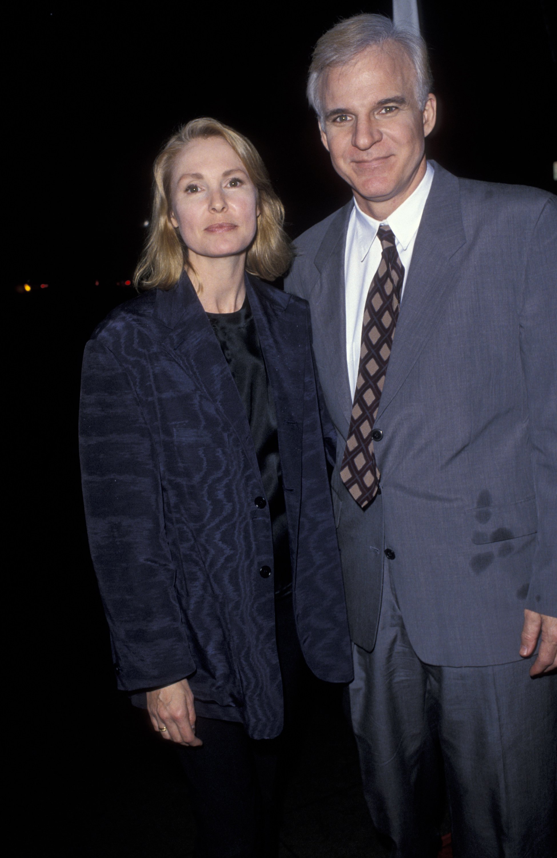 Victoria Tennant and Steve Martin during the Beverly Hills screening of "Leap of Faith" on December 17, 1992, in Beverly Hills, California | Source: Getty Images