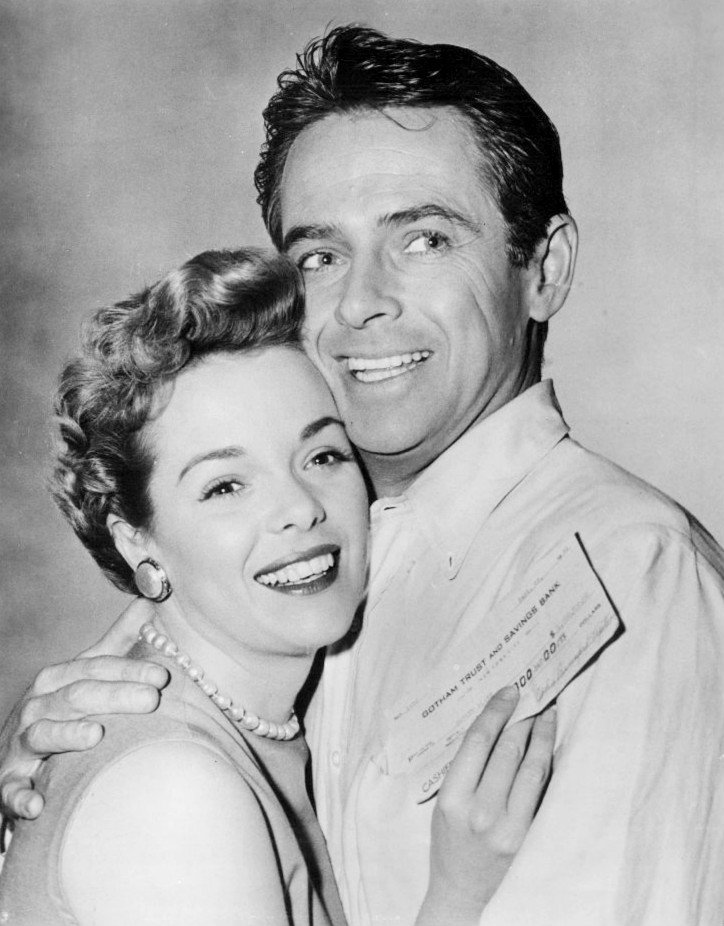 Nancy Gates and Josh Hudson in "The Millionaire" in 1955 | Source: Wikimedia Commons