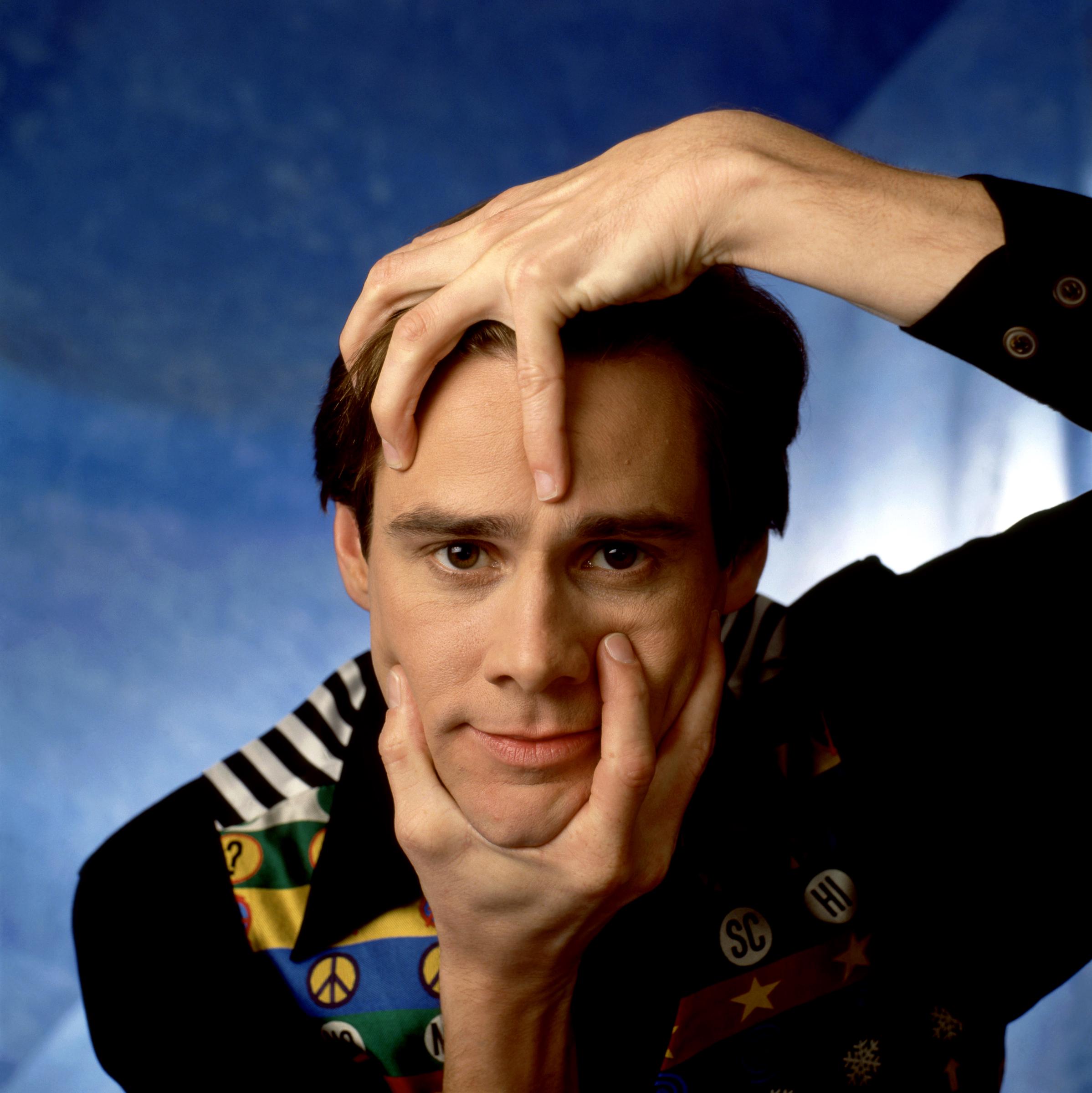 Jim Carrey poses for a portrait on October 24, 1994 | Source: Getty Images