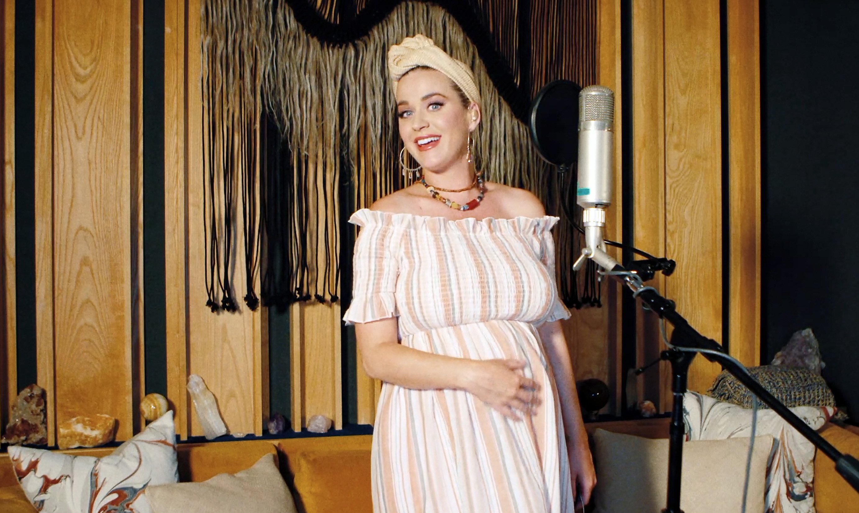Katy Perry tritt während des SHEIN Together Virtual Festival zugunsten des COVID-19 Solidarity Response Fund für die WHO auf, der am 9. Mai 2020 von der Stiftung der Vereinten Nationen unterstützt wird | Quelle: Getty Images Katy Perry tritt während des SHEIN Together Virtual Festival zugunsten des COVID-19 Solidarity Response Fund für die WHO auf, der am 9. Mai 2020 von der Stiftung der Vereinten Nationen unterstützt wird | Quelle: Getty Images