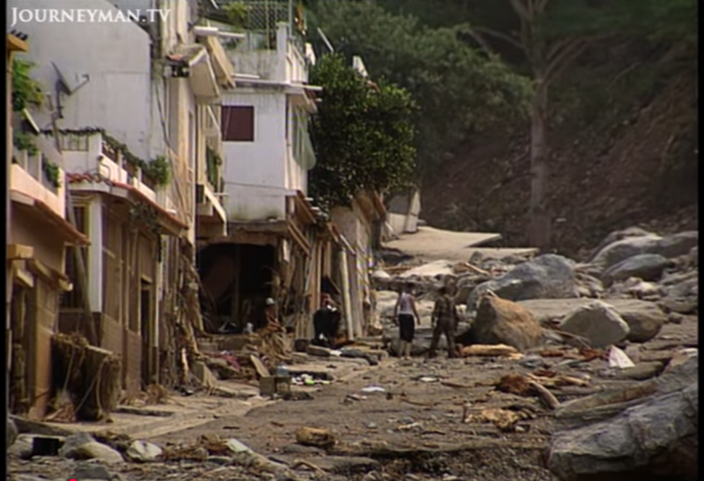 Millions of people lost their homes in the 1999 Vargas tragedy in Venezuela, from a video posted on August 2, 2022  | Source: YouTube/Journeyman Pictures.