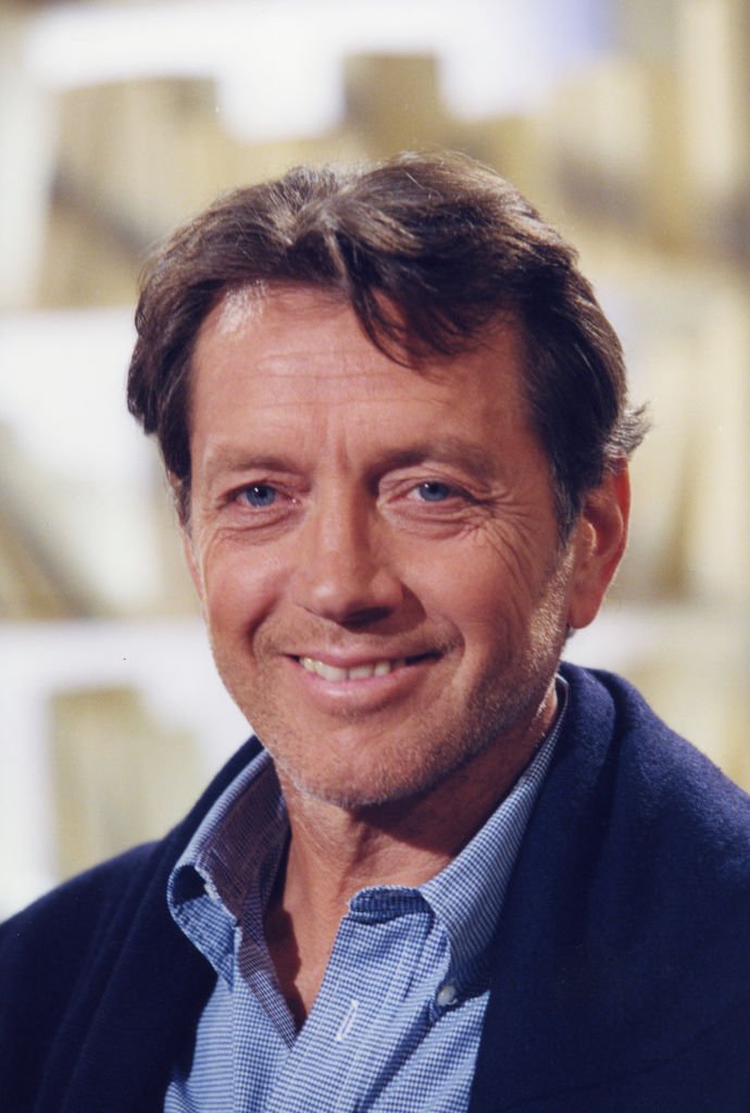 Bernard Giraudeau en juin 2001 à Paris, France. | Photo : Getty Images