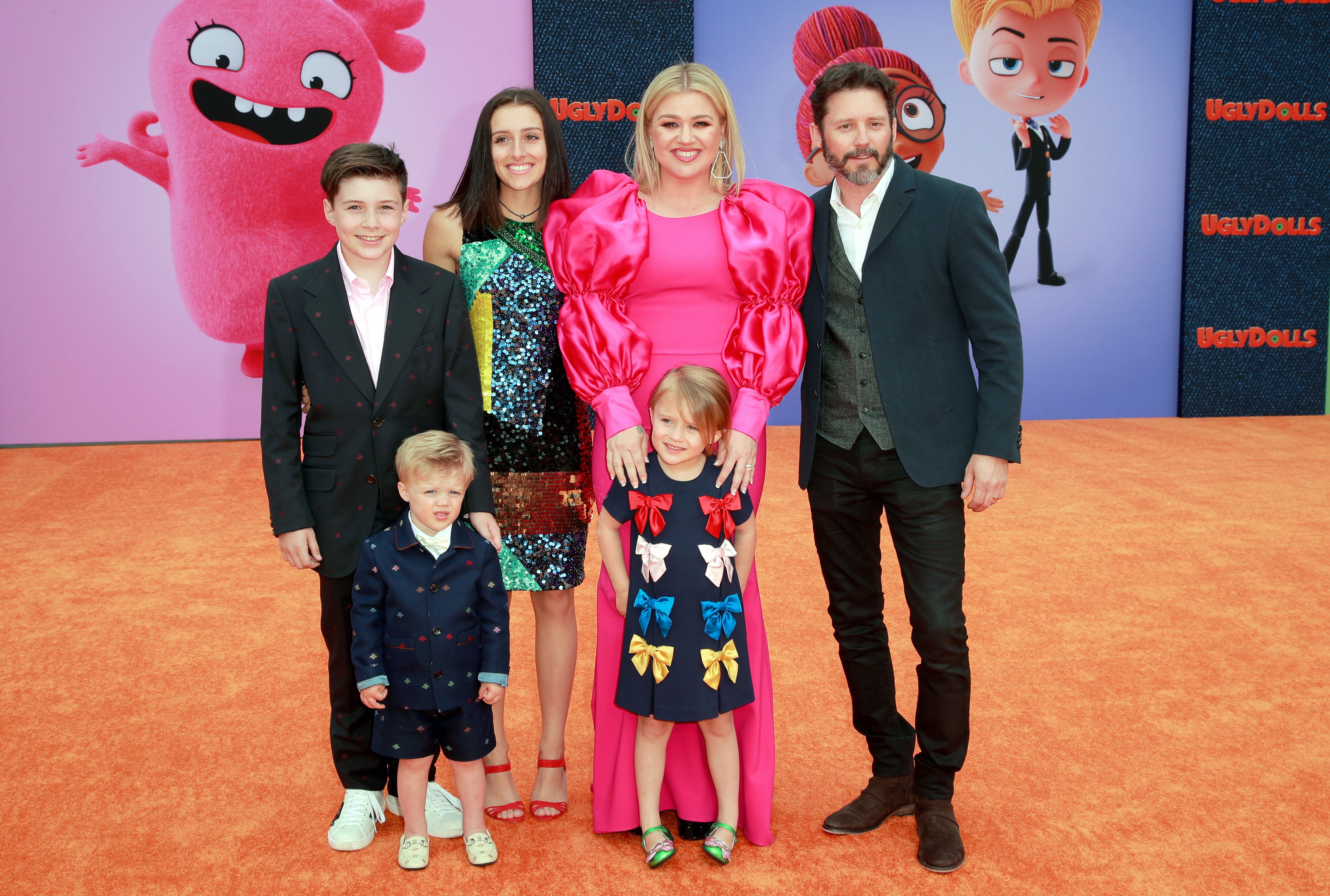 Seth Blackstock, Remington Alexander Blackstock, Savannah Blackstock, Kelly Clarkson, River Rose Blackstock, and Brandon Blackstock at the World Premiere of "UglyDolls" on April 27, 2019 | Photo: Getty images