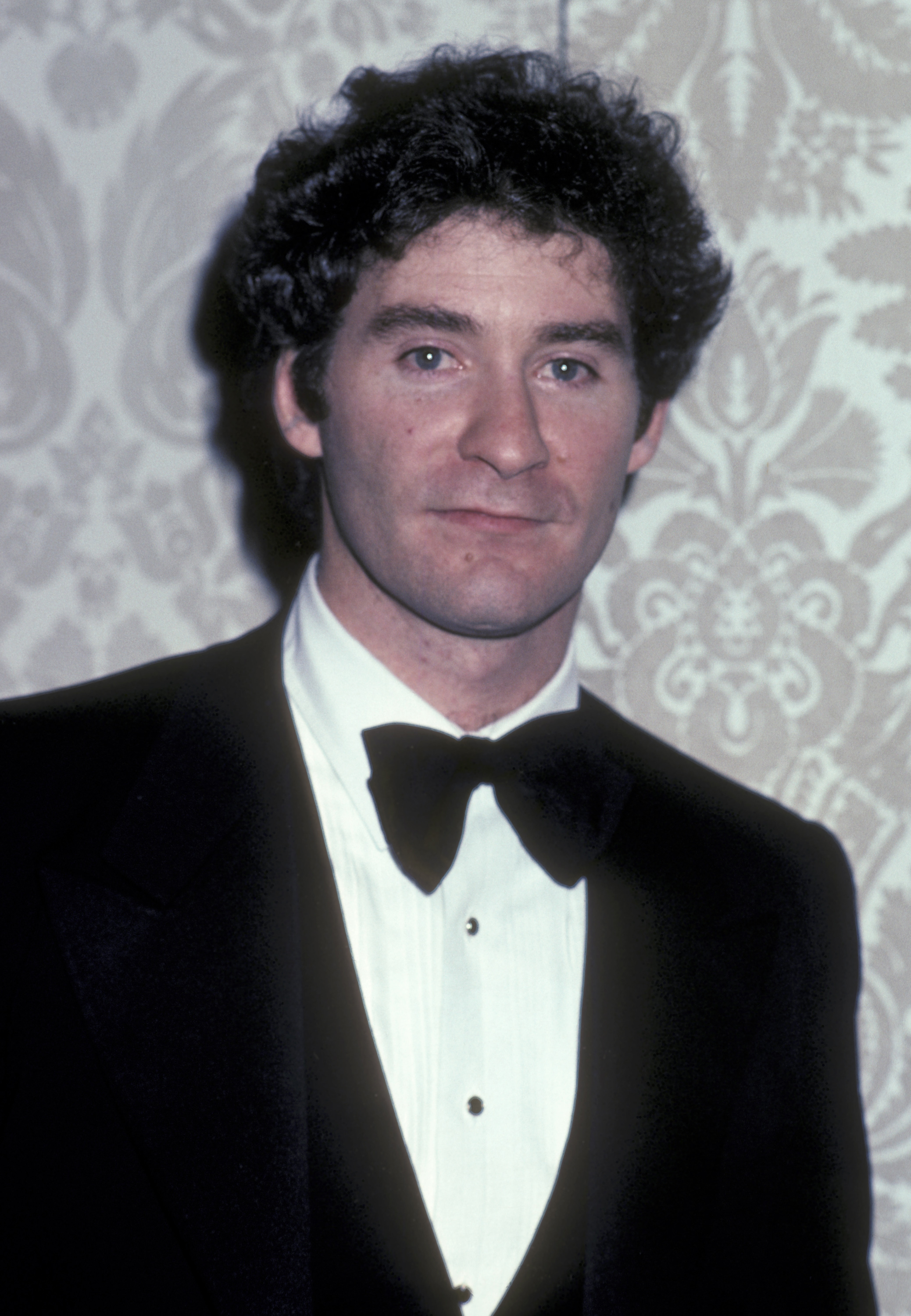 Kevin Kline attends 40th Annual Golden Globe Awards on January 29, 1983 | Source: Getty Images