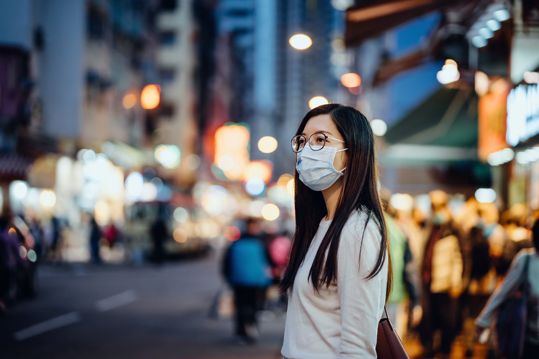 Joven asiática con mascarilla.| Foto: Getty Images Joven asiática con mascarilla.| Foto: Getty Images