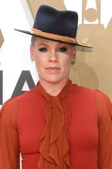  Pink attends the 53nd annual CMA Awards at Bridgestone Arena on November 13, 2019 in Nashville, Tennessee | Photo: Getty Images