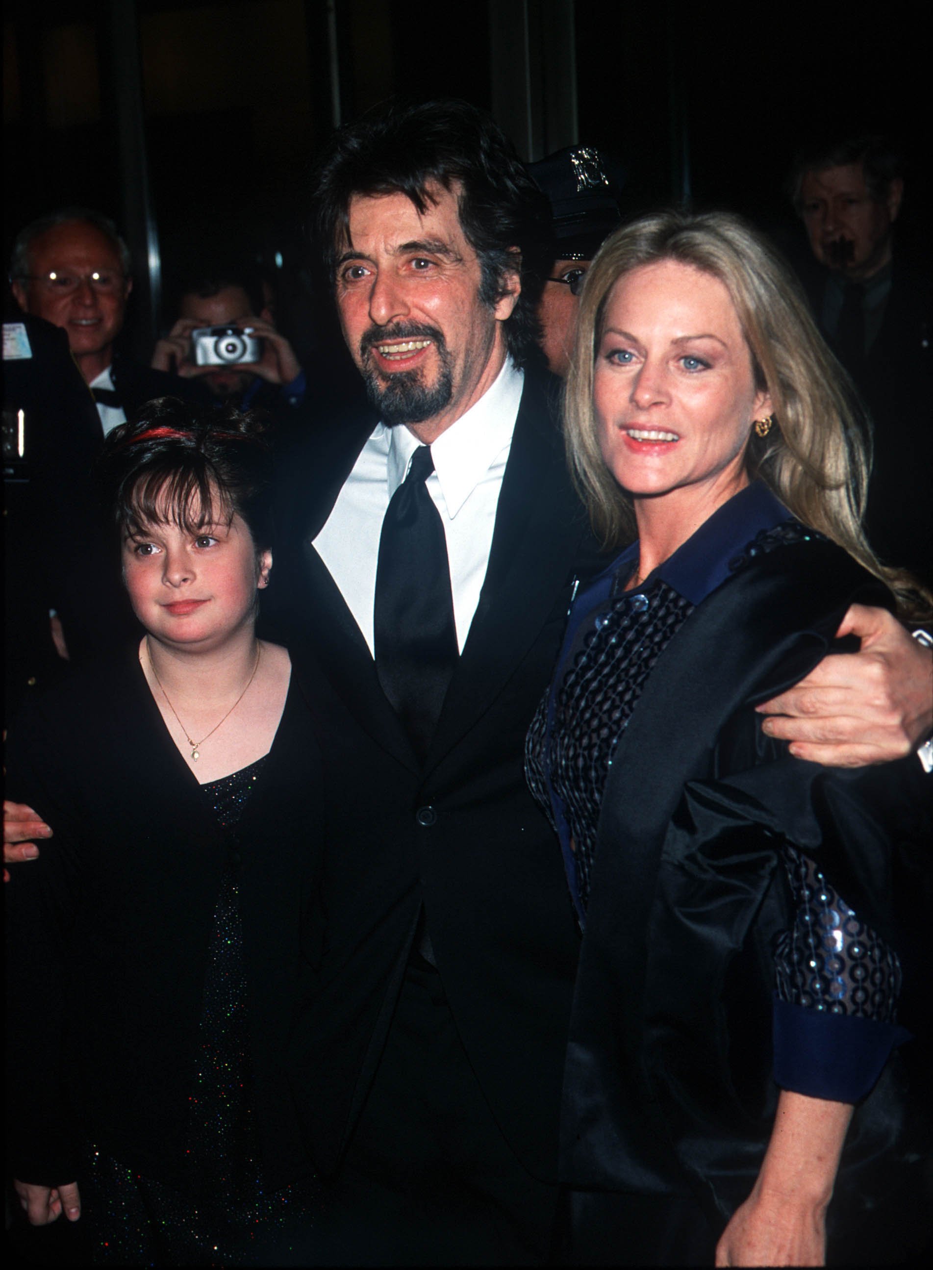 Al Pacino with girlfriend Beverly D'Angelo and his daughter Julie Pacino at New York City The Film Society of Lincoln Center Gala Tribute to Al Pacino at Avery Fisher Hall, 2000 | Source: Getty Images