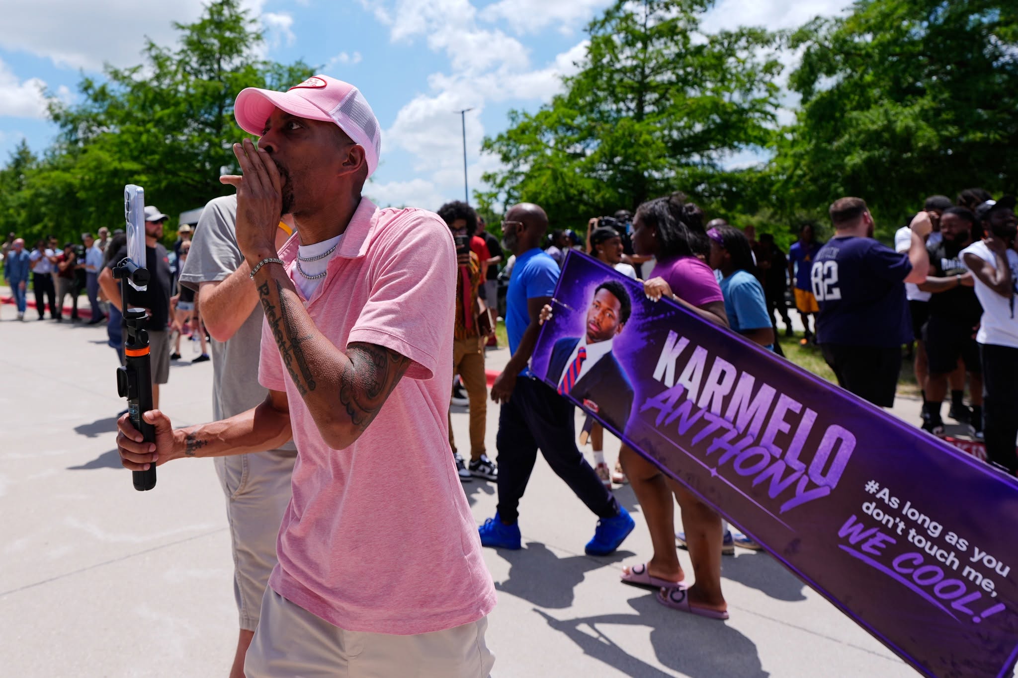 Public demonstrations followed the case as it moved through the legal system. The attention added pressure around a trial already under strict courtroom rules. | Source: Facebook/KWTX News 10