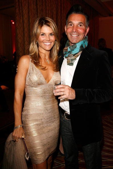  Lori Loughlin and husband Mossimo Giannulli in Beverly Hills, California.| Photo: Getty Images.